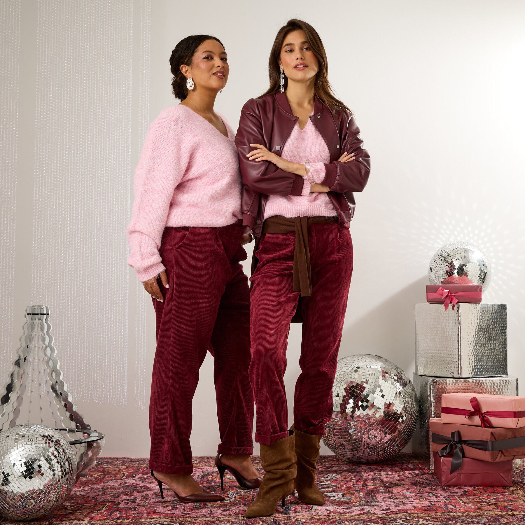 Pantalon chino velours &agrave; revers femme