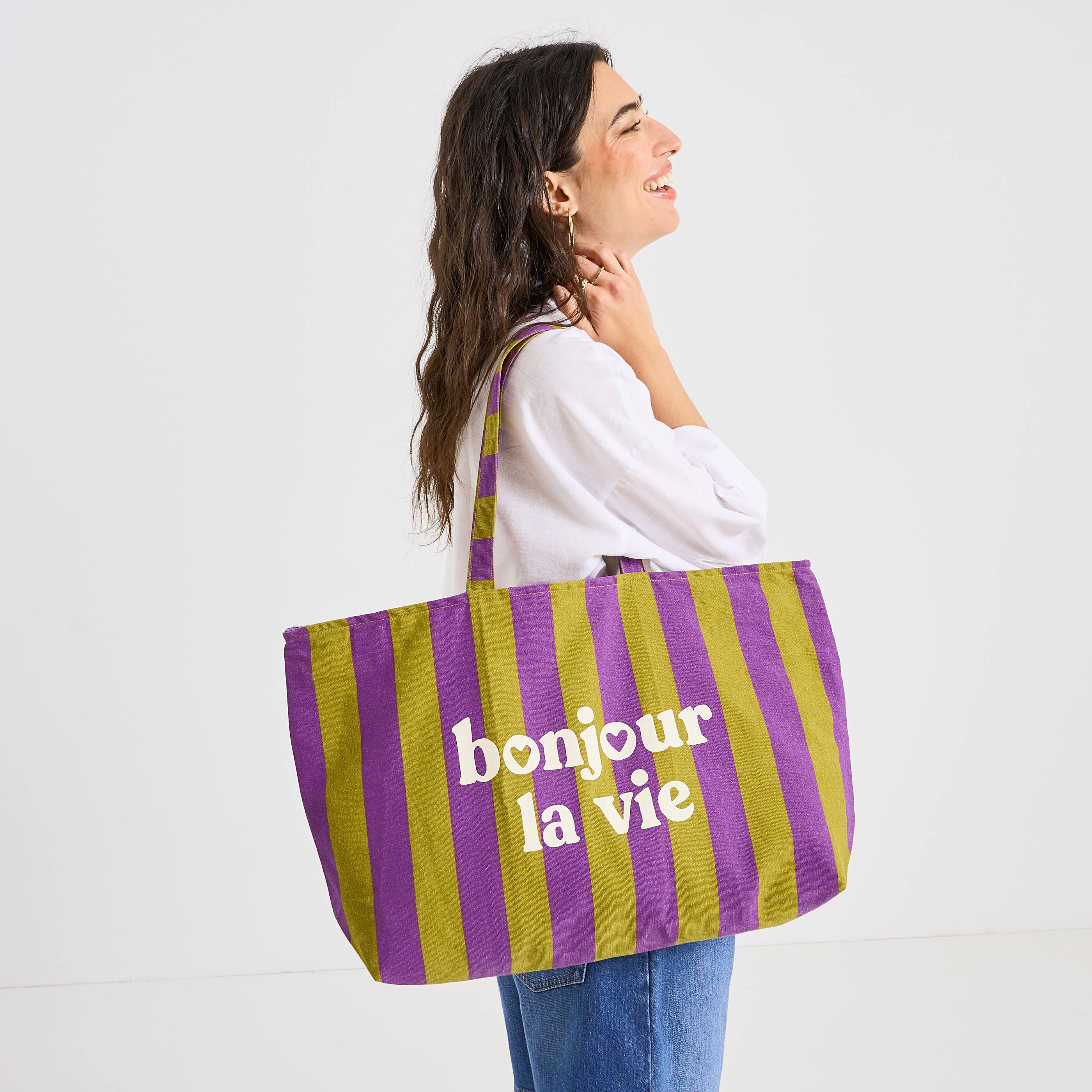 Tote bag ray&eacute; avec message femme