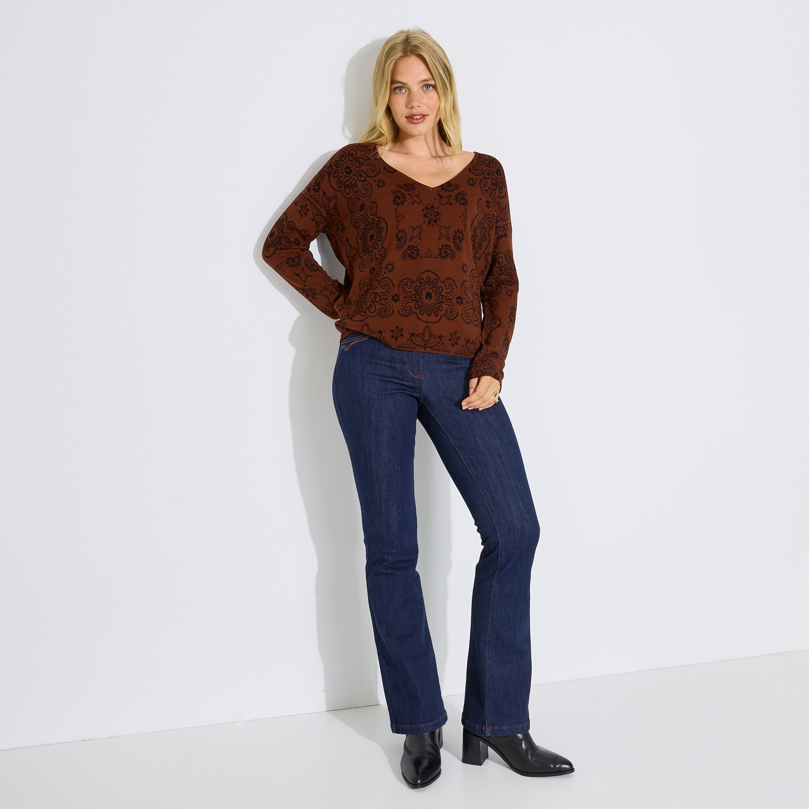 Pull en maille imprim&eacute; cachemire femme