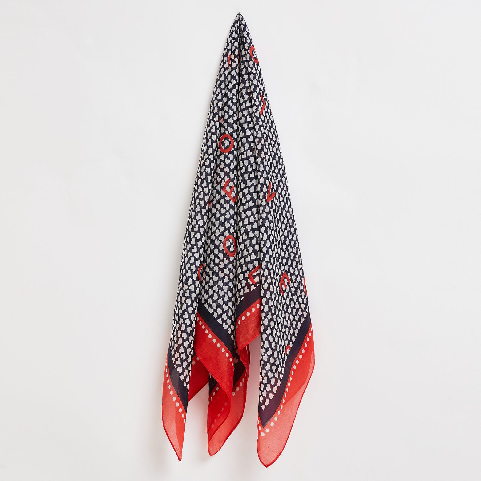 Foulard en soie imprimé coeurs