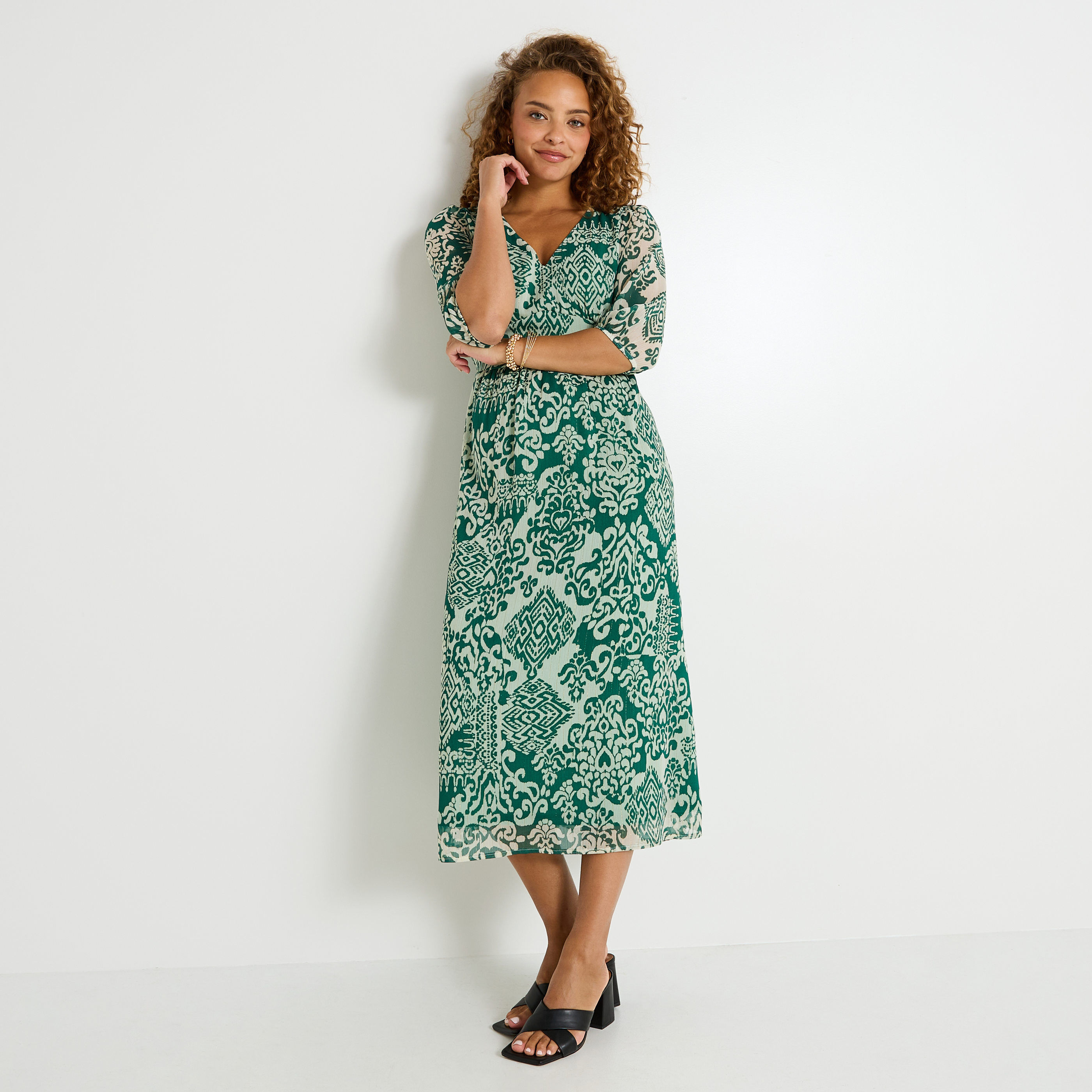 Robe longue imprim&eacute;e col V 