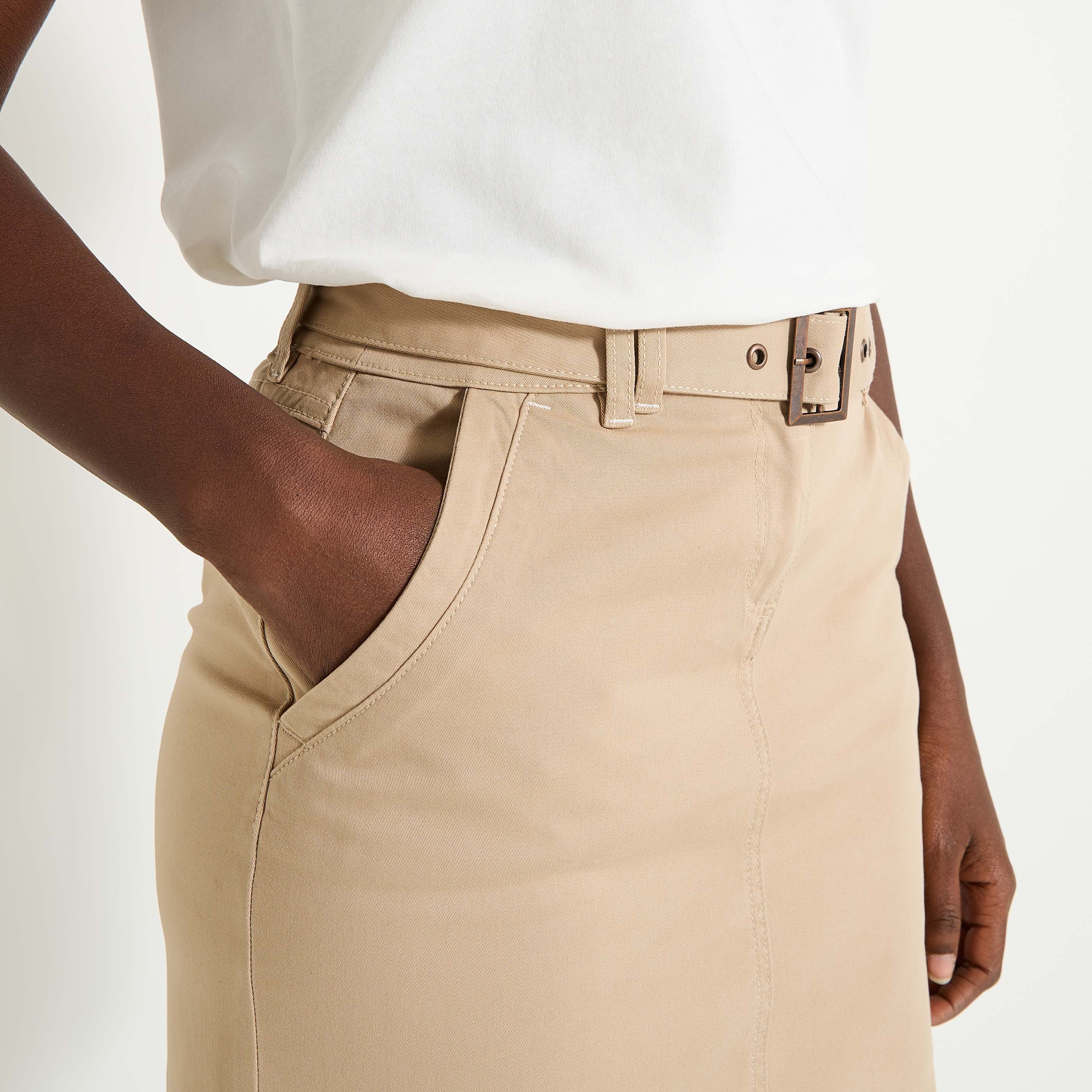 Jupe courte en popeline avec ceinture