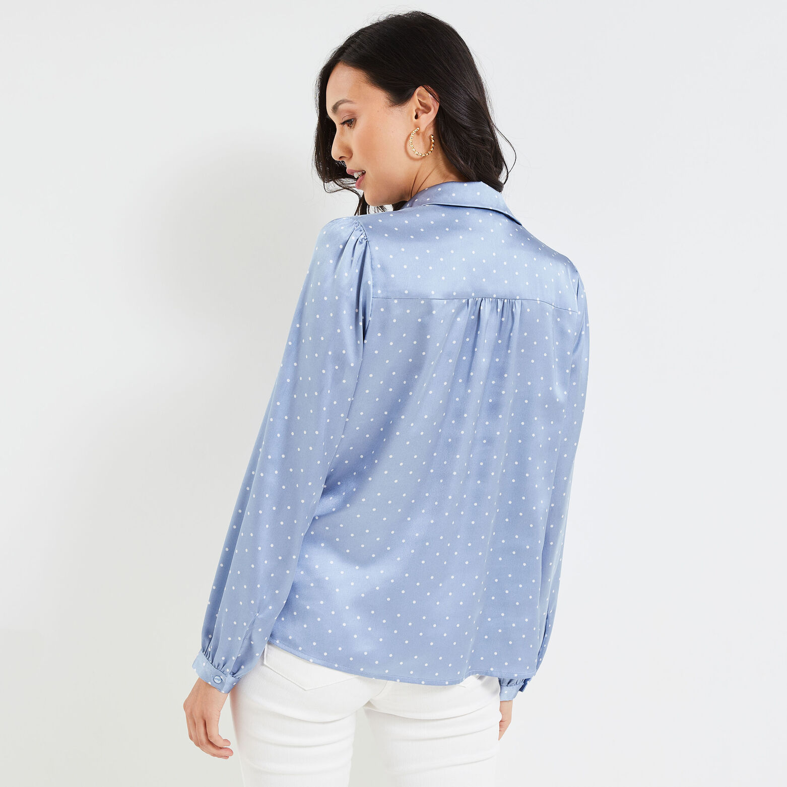 Chemise satinée à manches longues