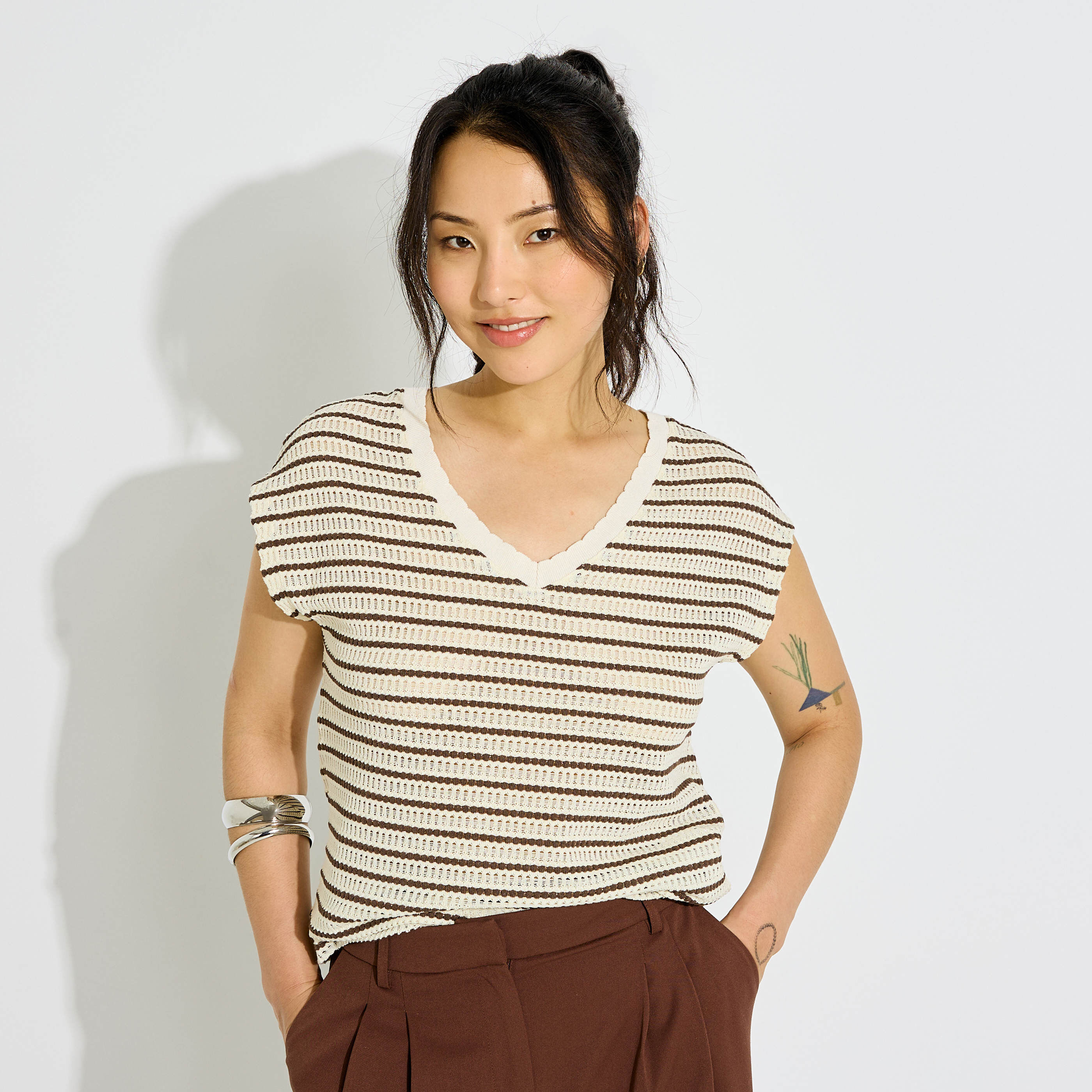 T-shirt ray&eacute; en maille femme