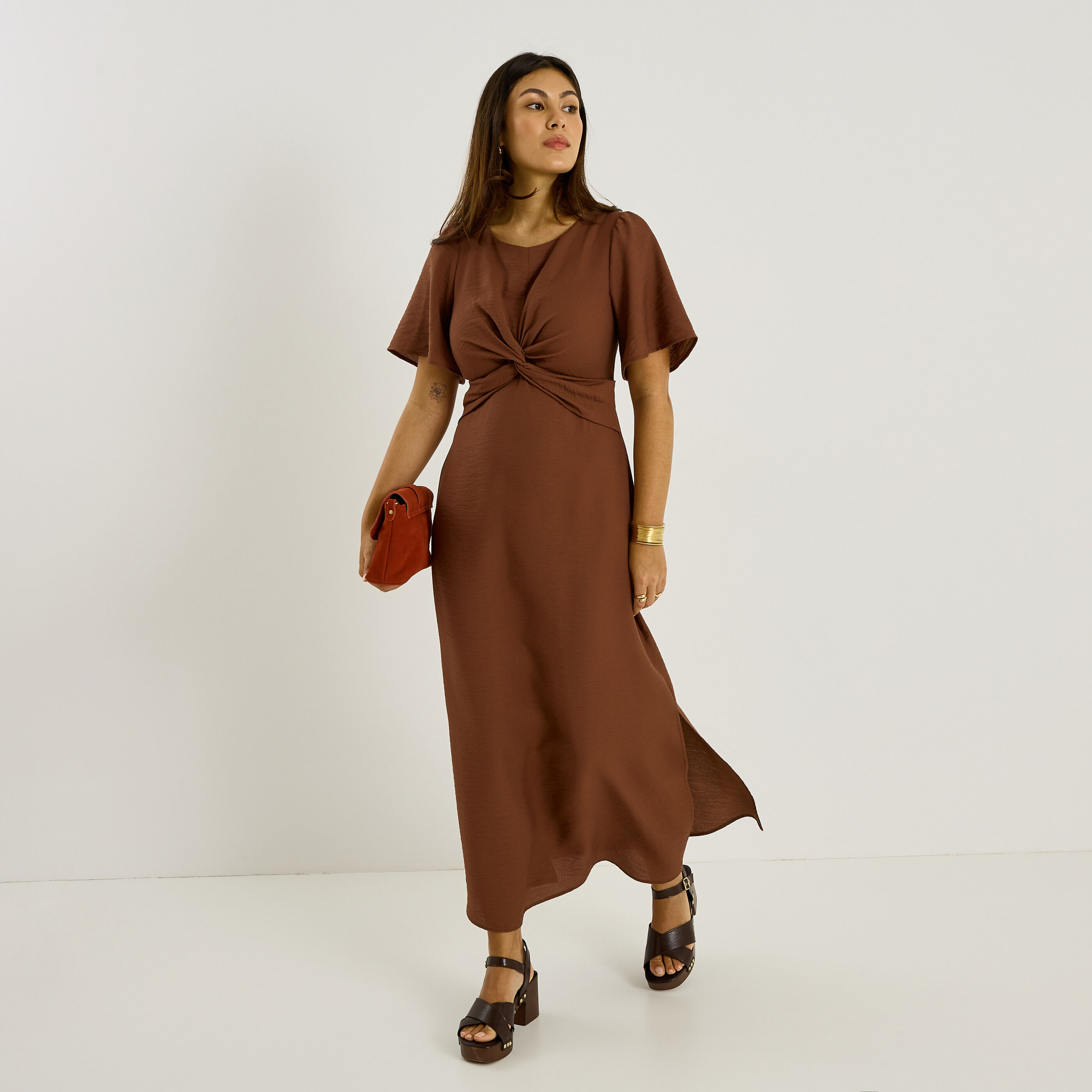 Robe longue habill&eacute;e unie &agrave; fentes