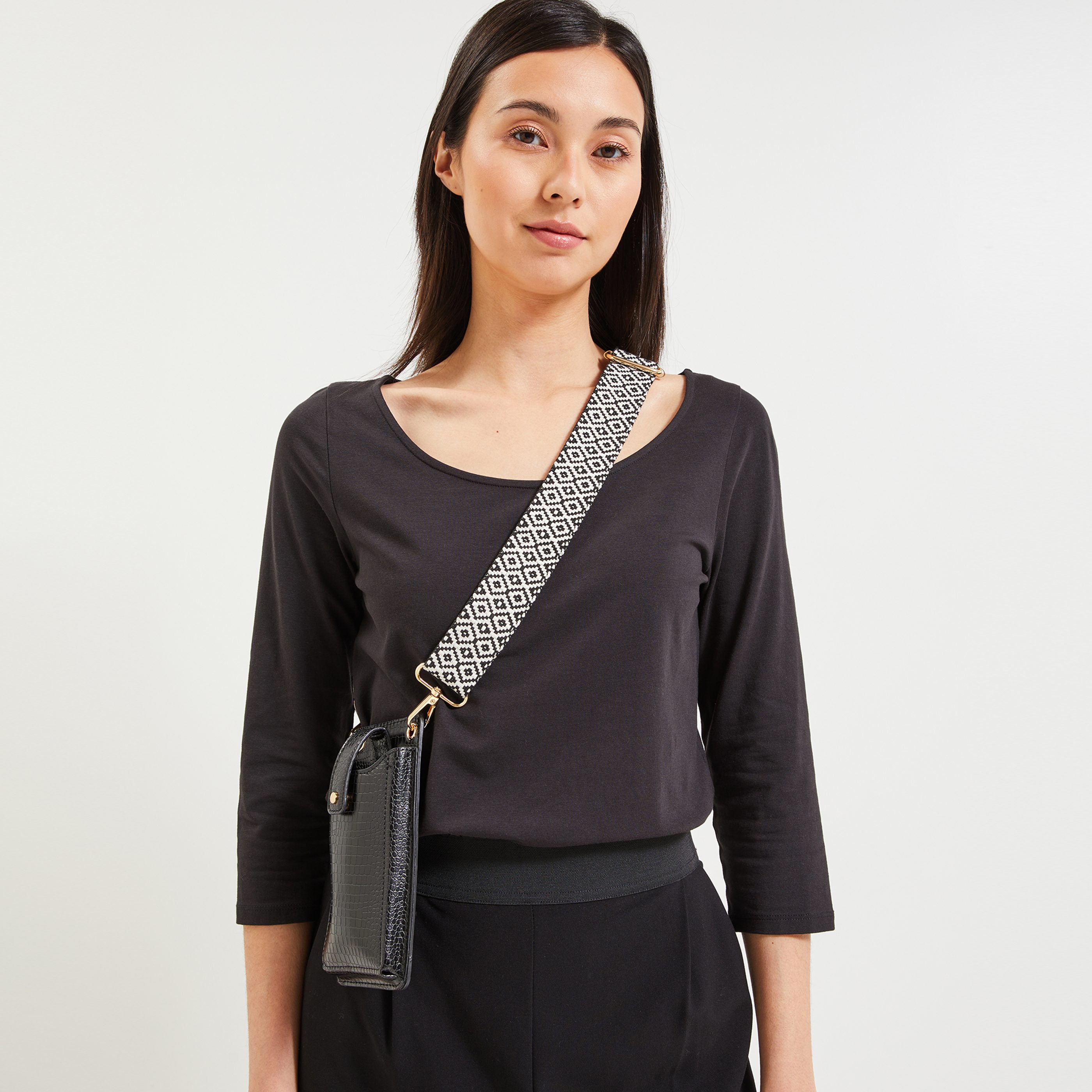 Pochette a deals sangle