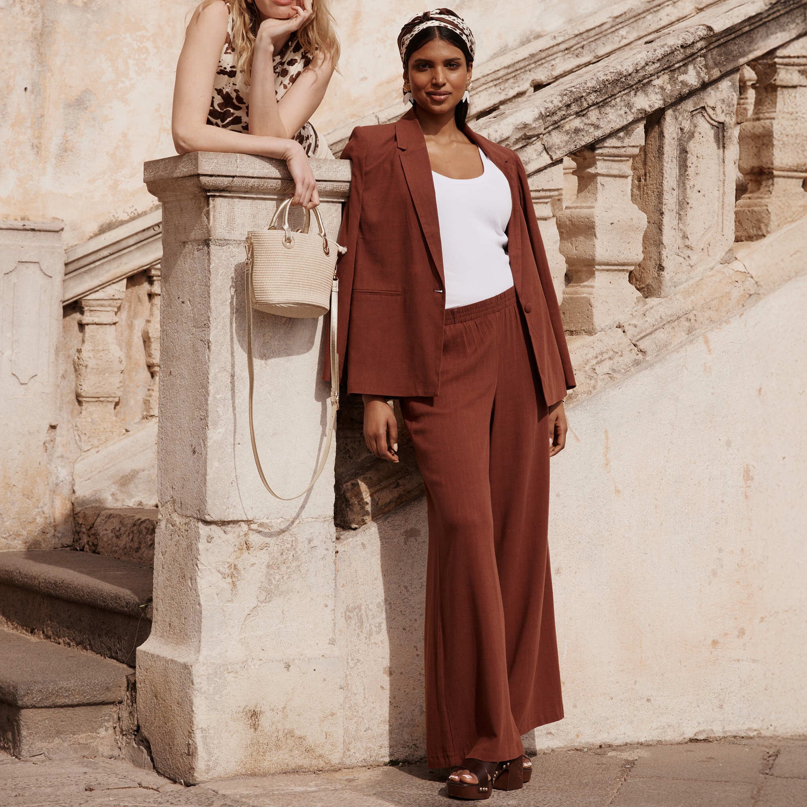 Pantalon large taille &eacute;lastiqu&eacute;e femme