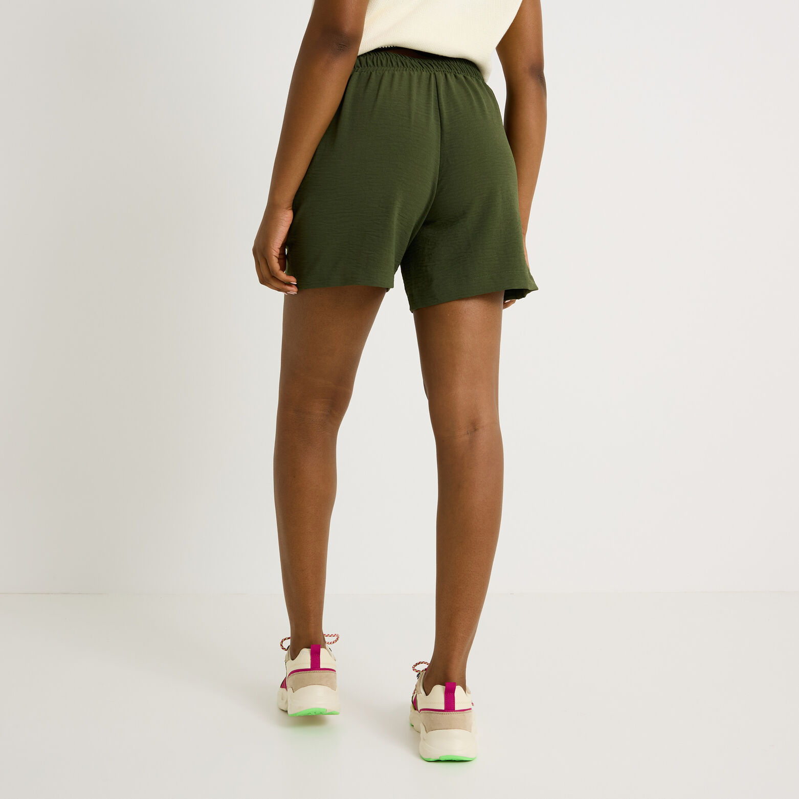 Short fluide taille élastiquée femme