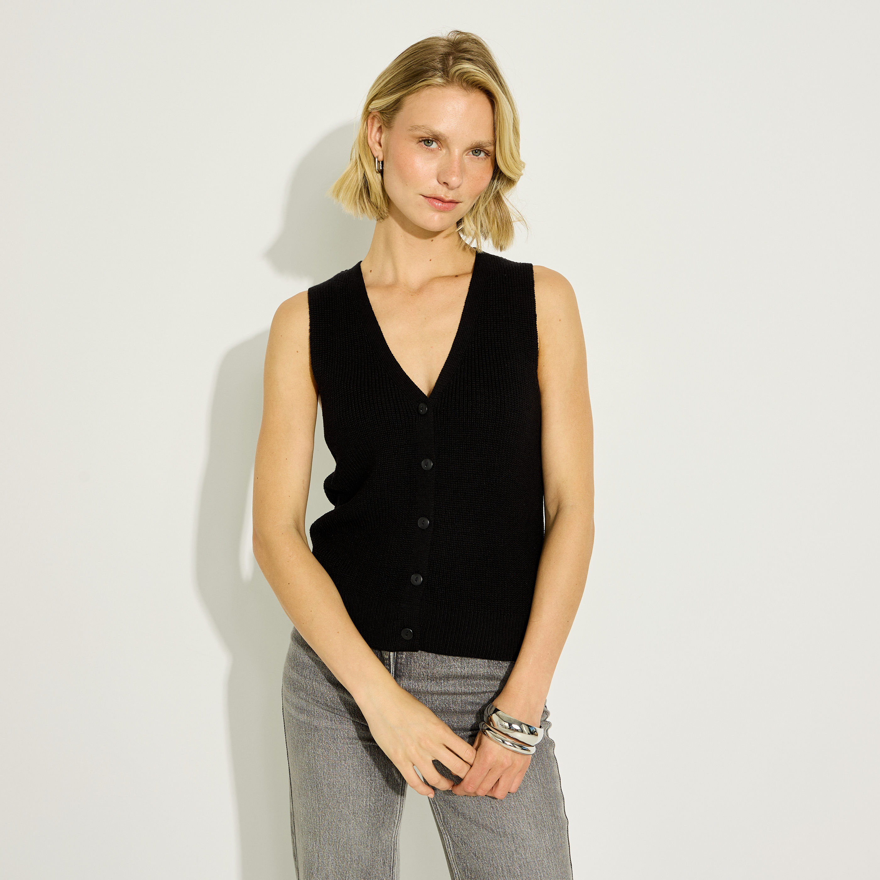Gilet sans manches col V femme
