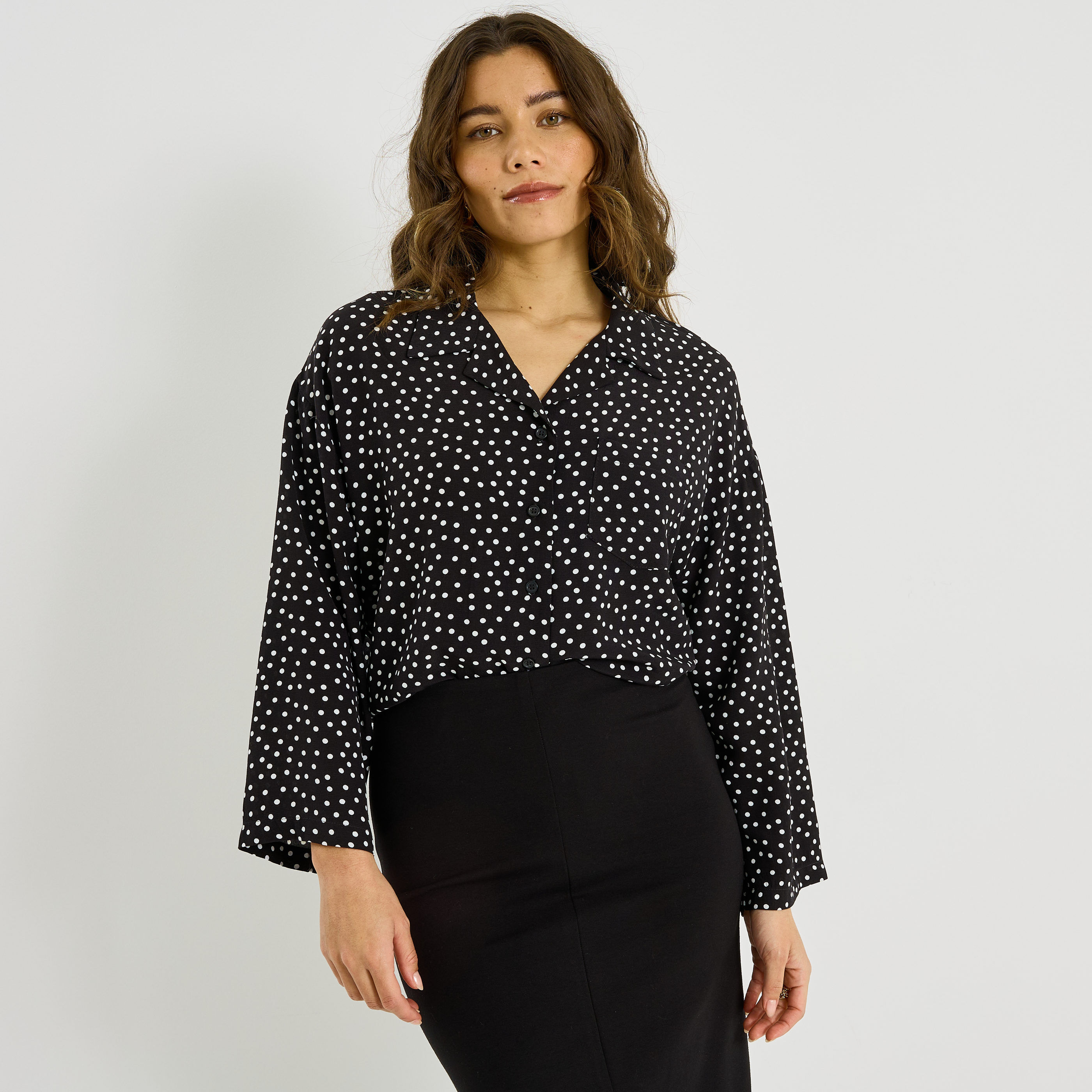 Chemise imprim&eacute; &agrave; pois femme