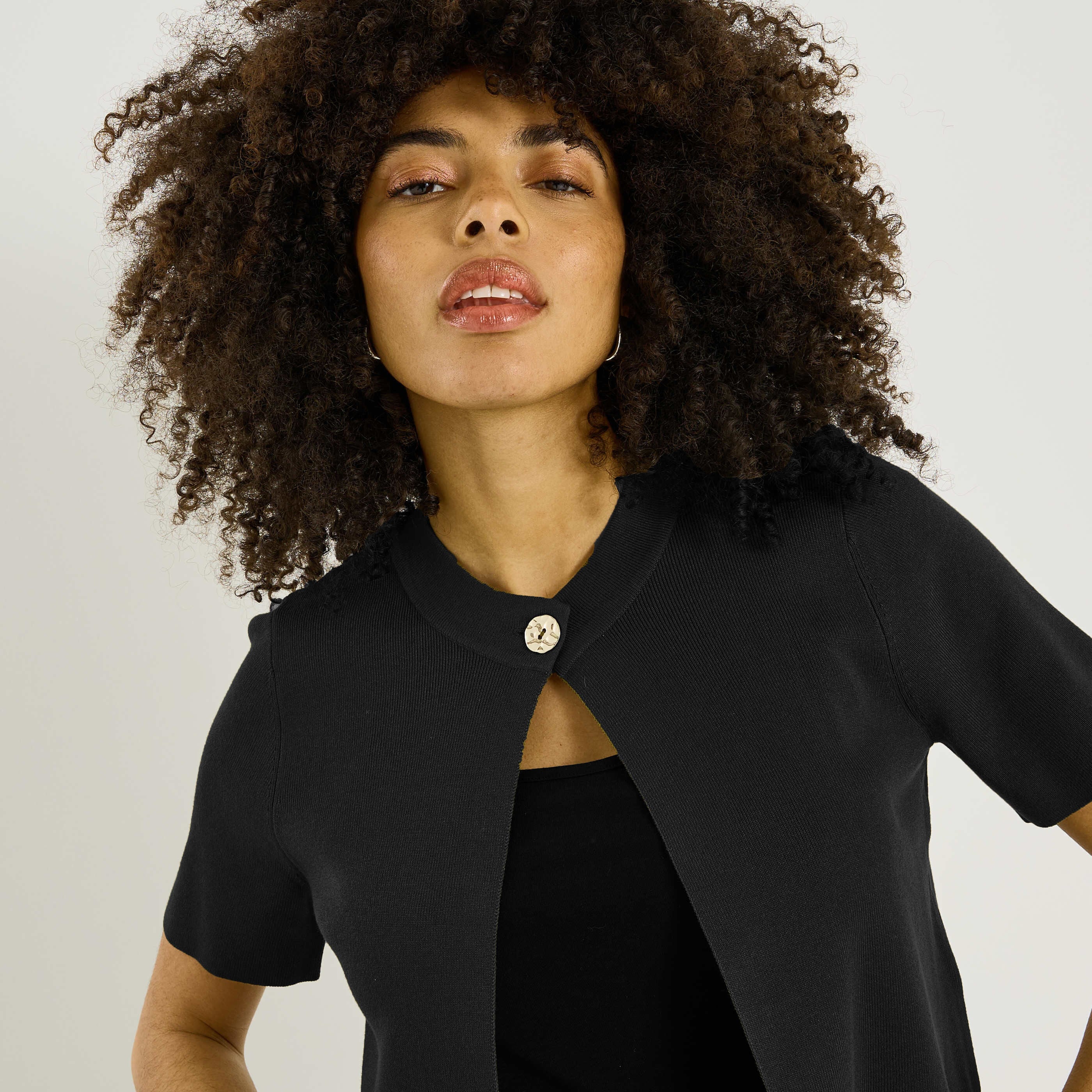 Gilet manches courtes &agrave; bouton femme