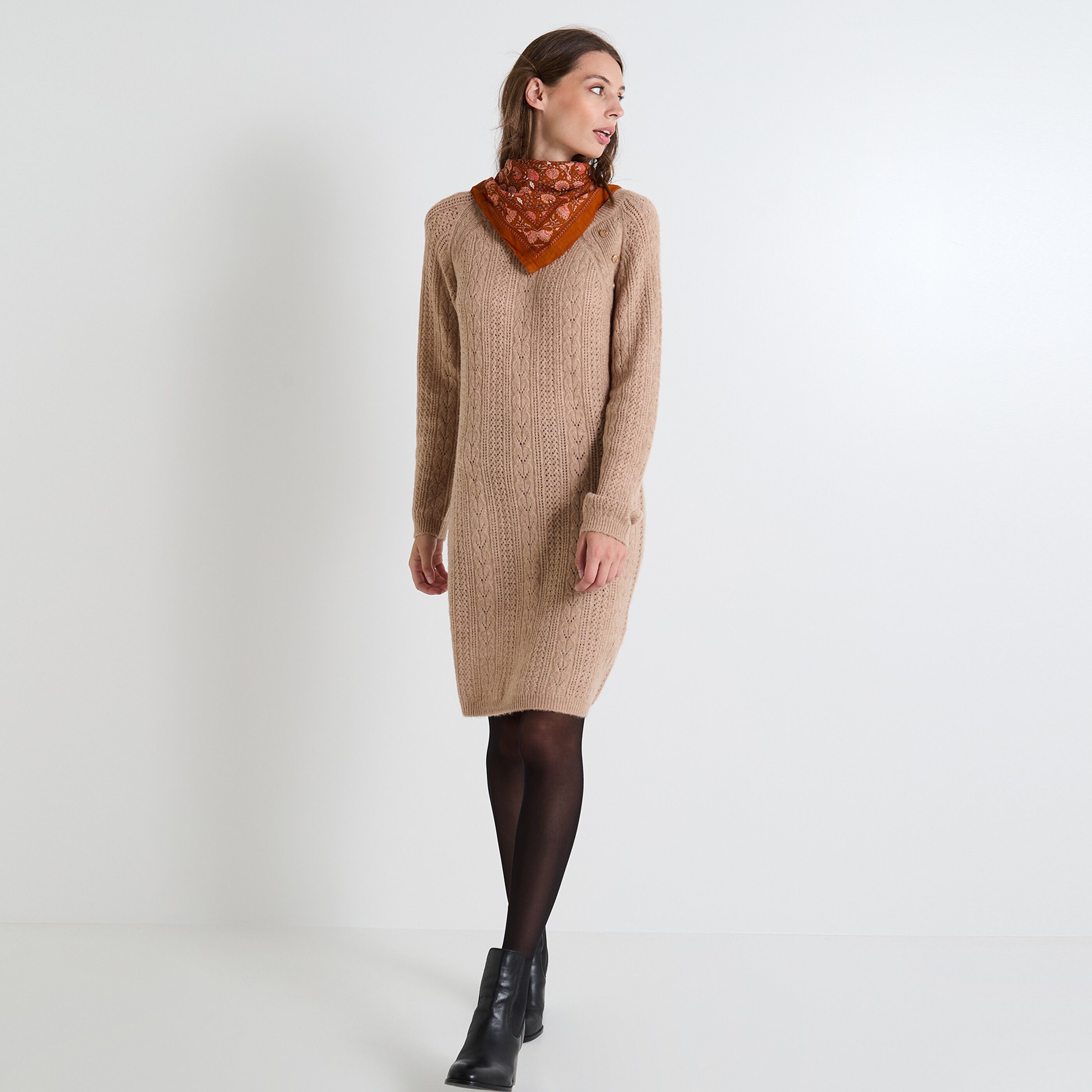 Robe pull col rond top