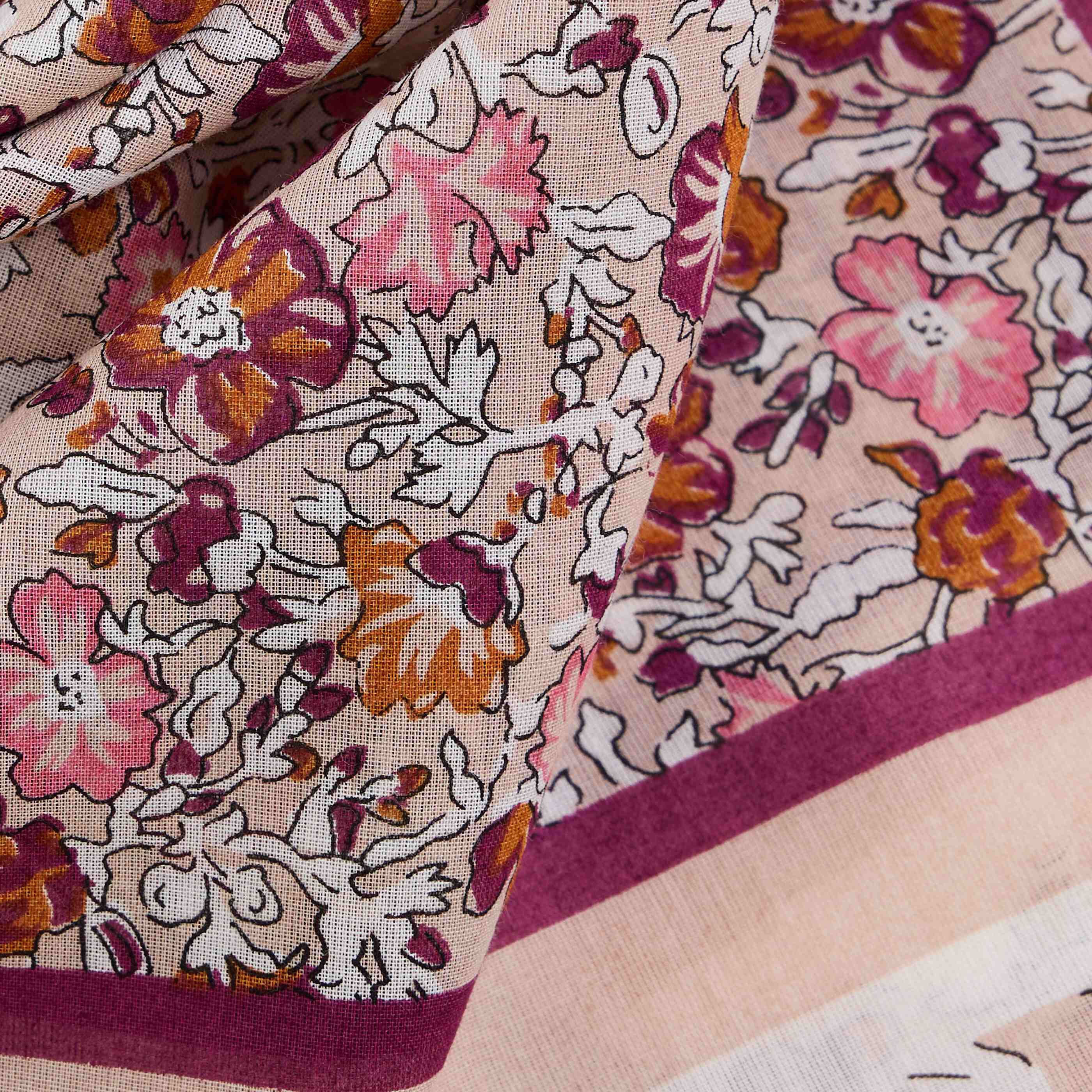 Foulard imprim&eacute; fleuri femme