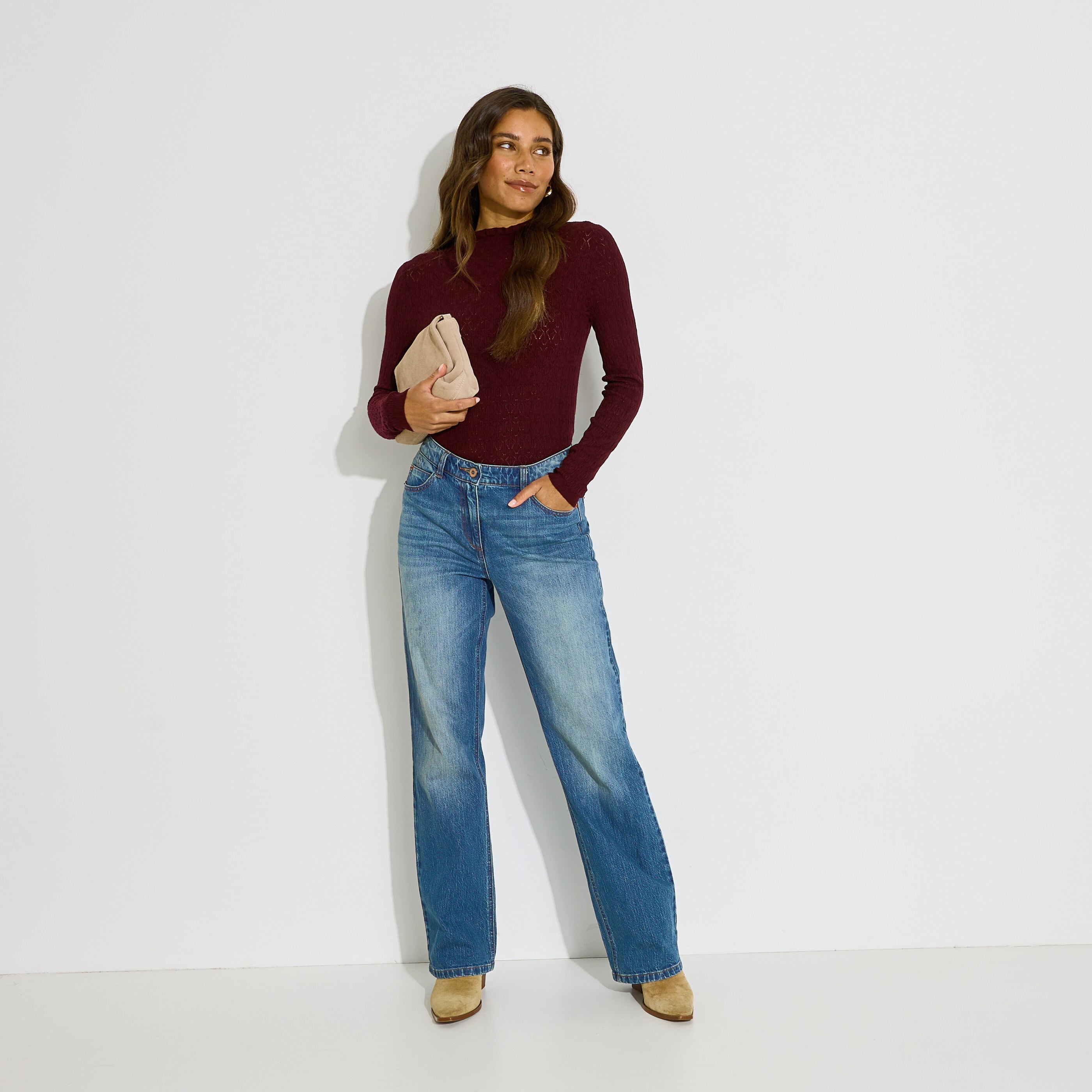 Pull maille ajour&eacute;e col montant femme