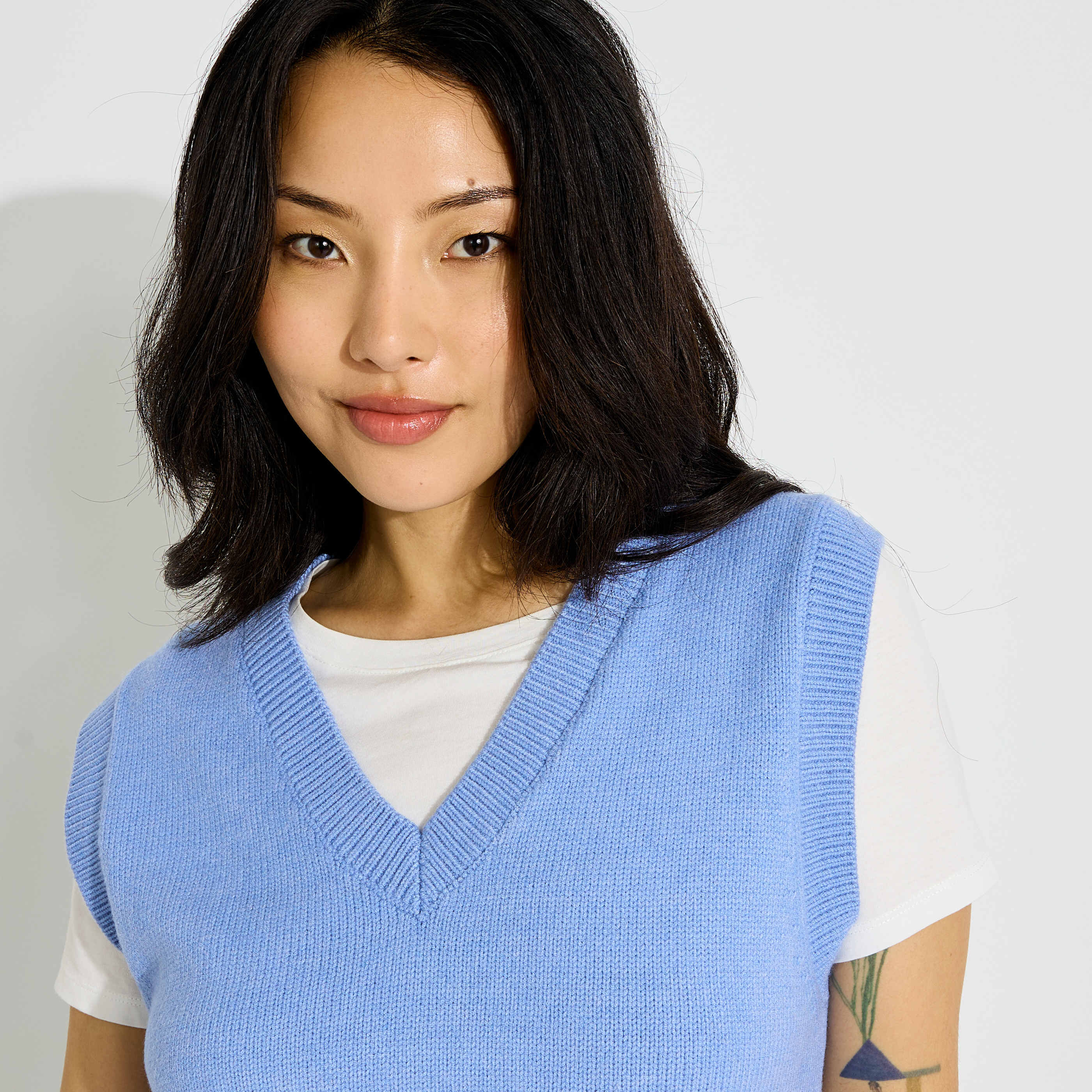 Pull sans manches col V femme