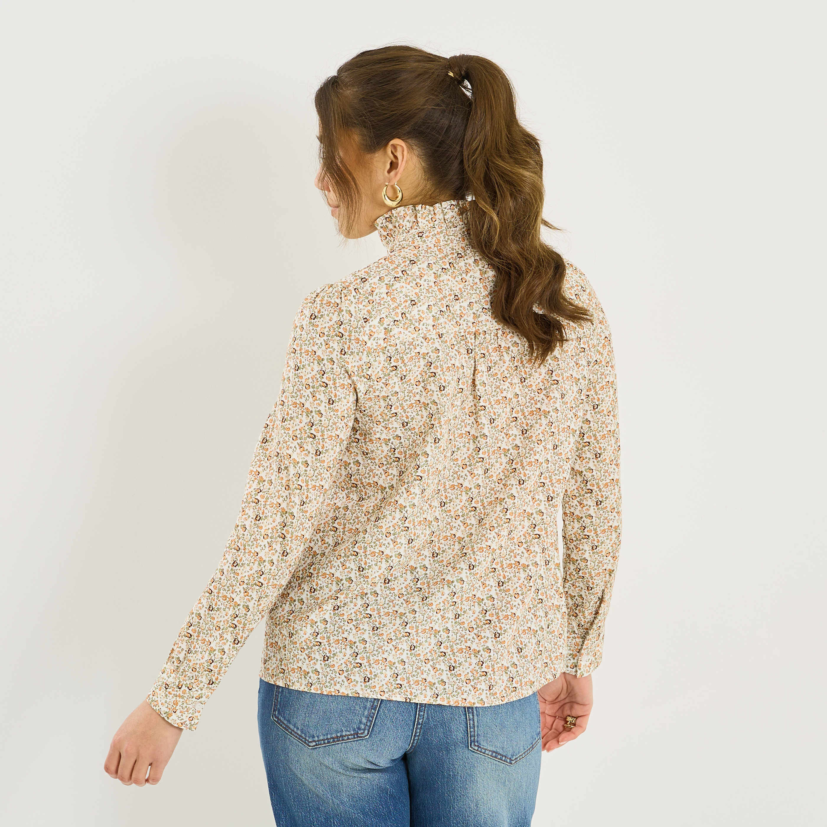 Blouse fleurie &agrave; col montant femme
