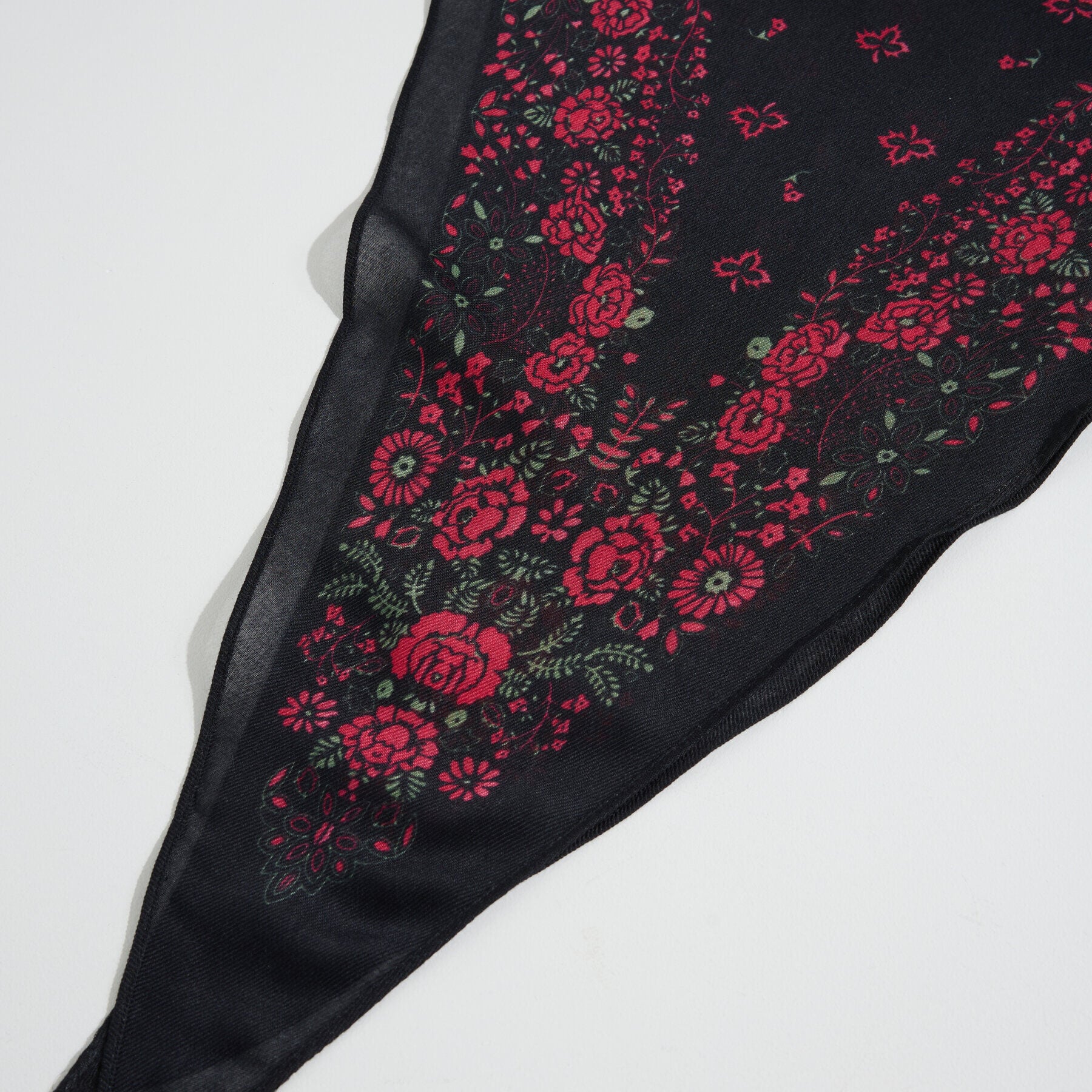 Foulard long &agrave; imprim&eacute; floral femme