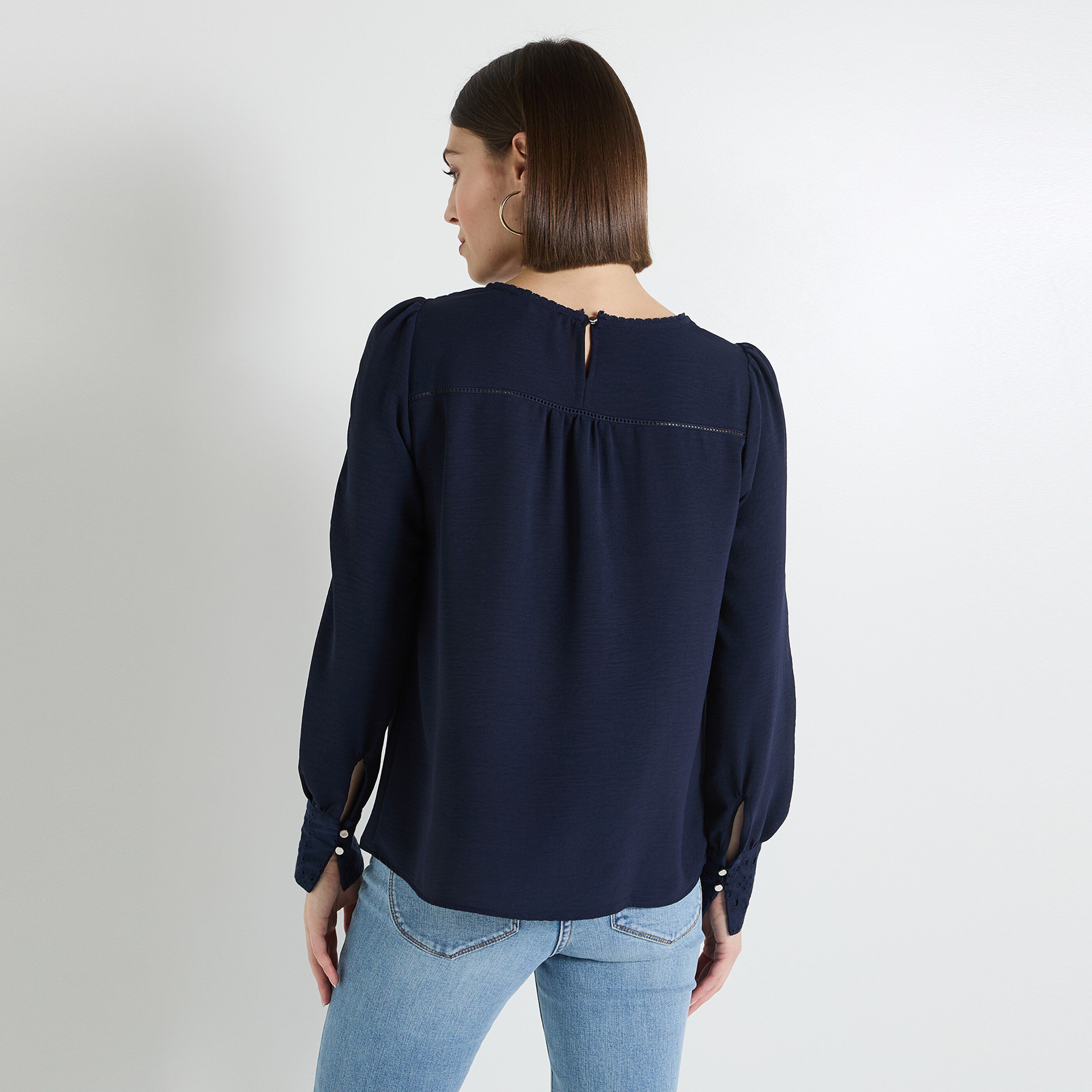 Blouse d&eacute;tails broderie femme