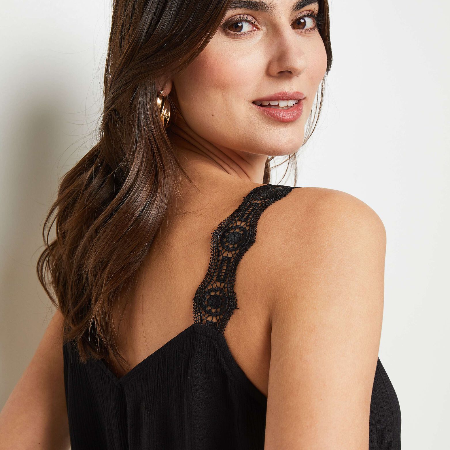 Débardeur bretelles en dentelle femme