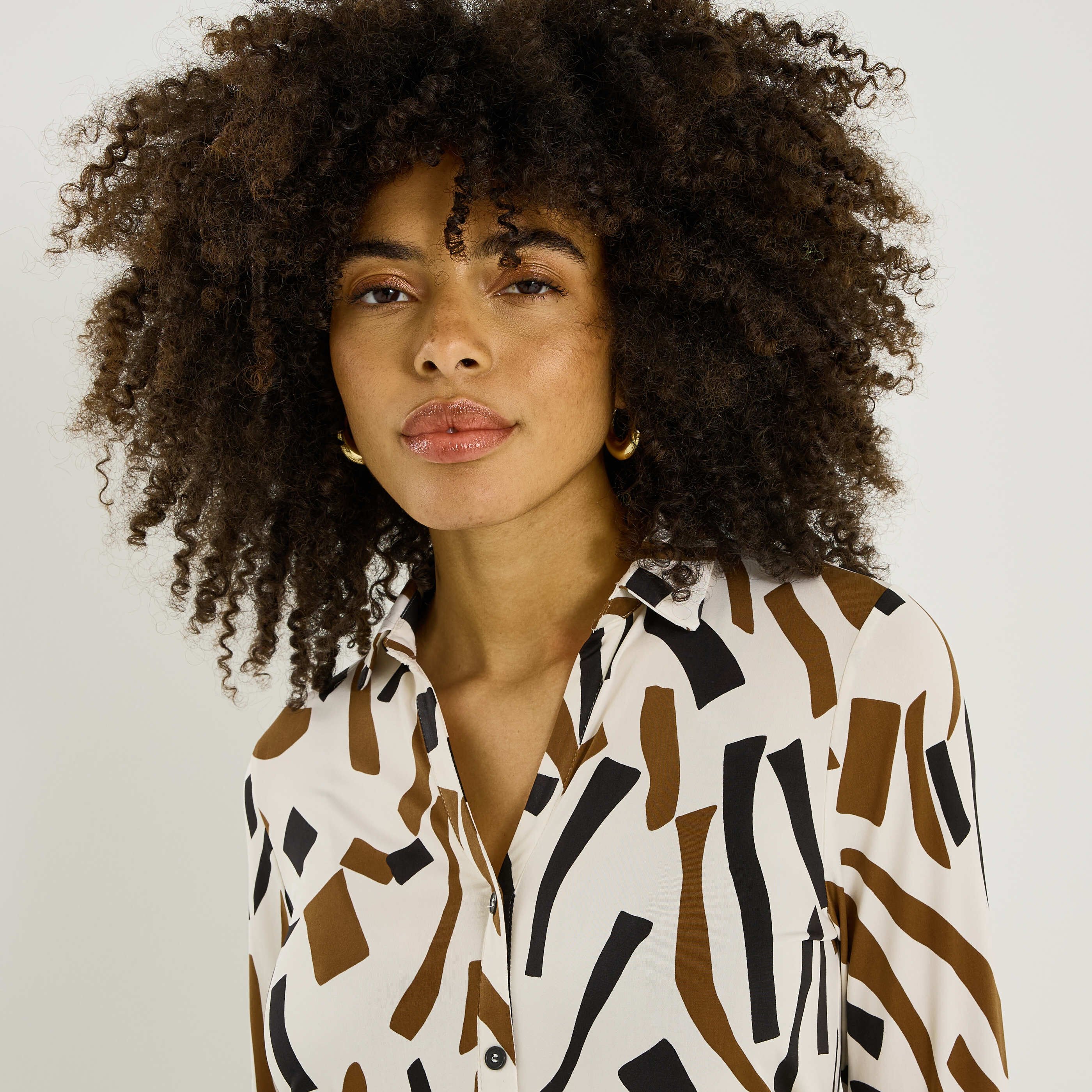 Chemise en maille fluide imprim&eacute;e femme