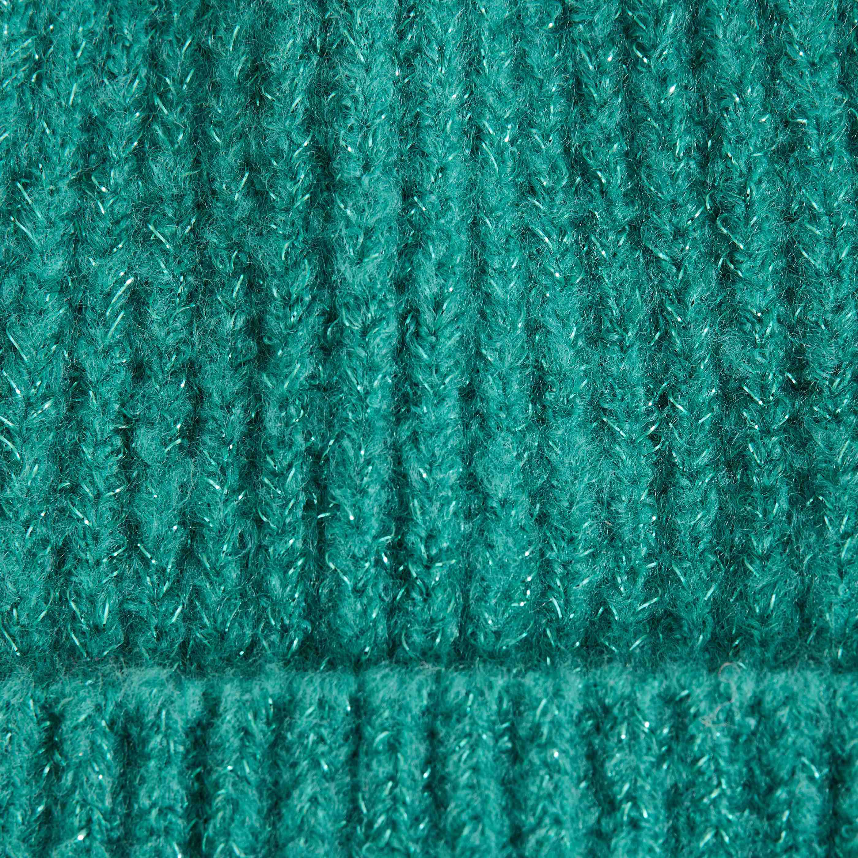 Bonnet c&ocirc;tel&eacute; femme