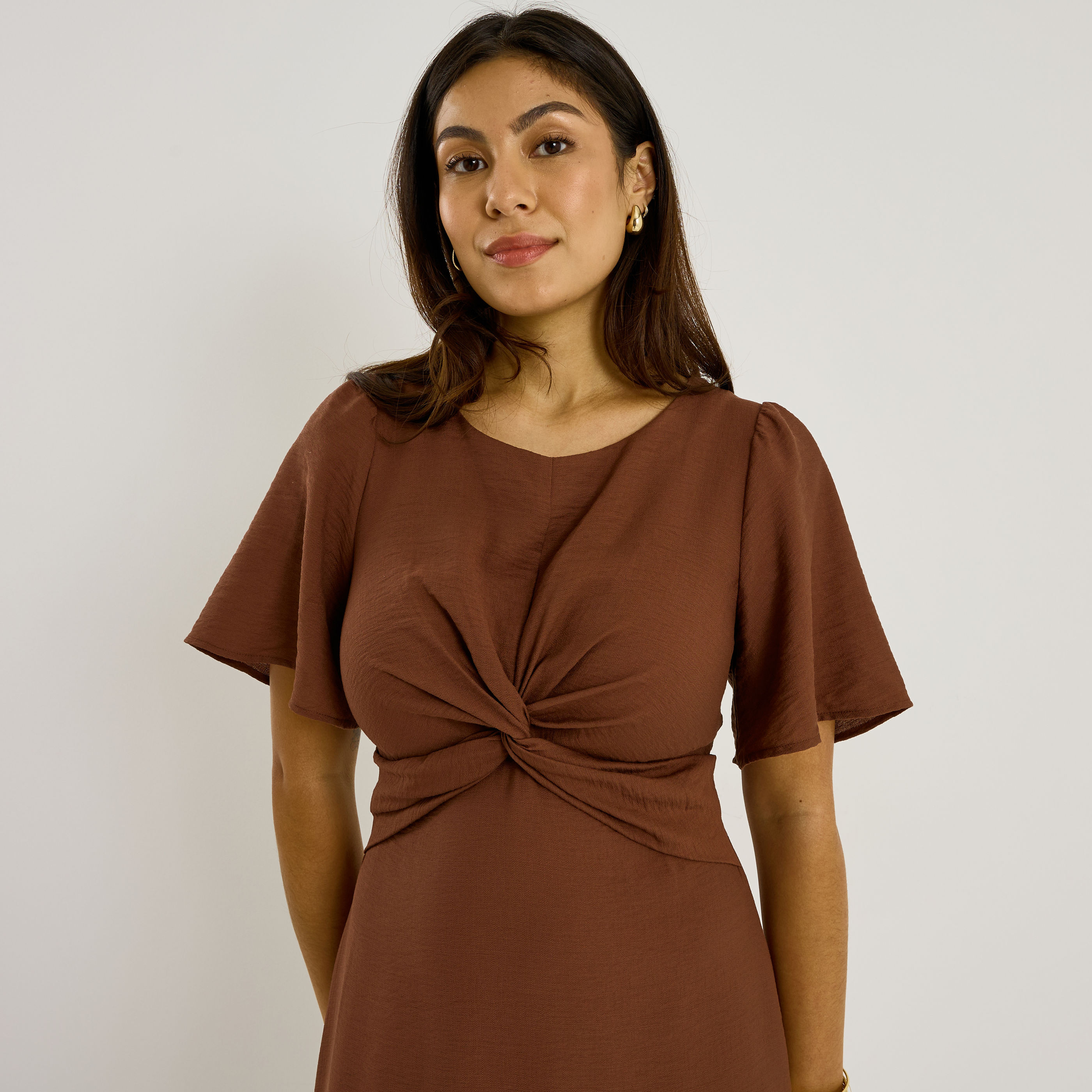 Robe longue habill&eacute;e unie &agrave; fentes