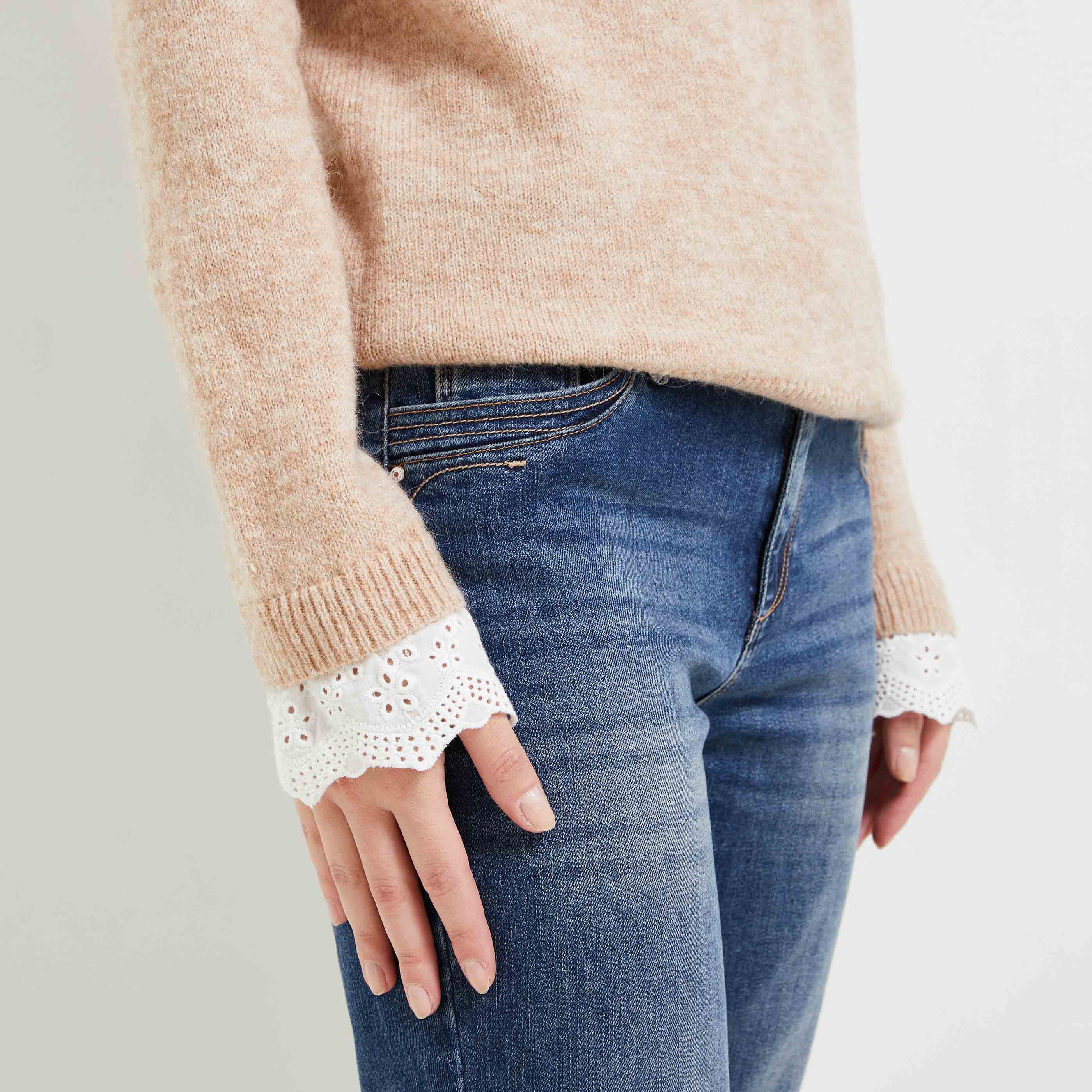 Pull deals bi matière