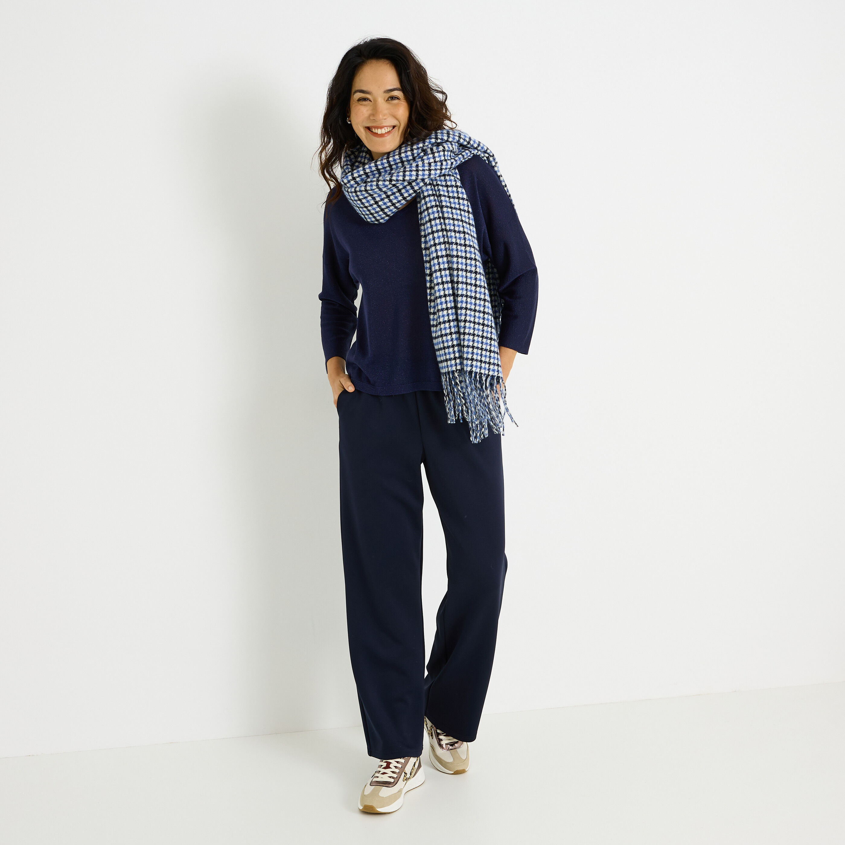 Pull brillant &agrave; col V femme