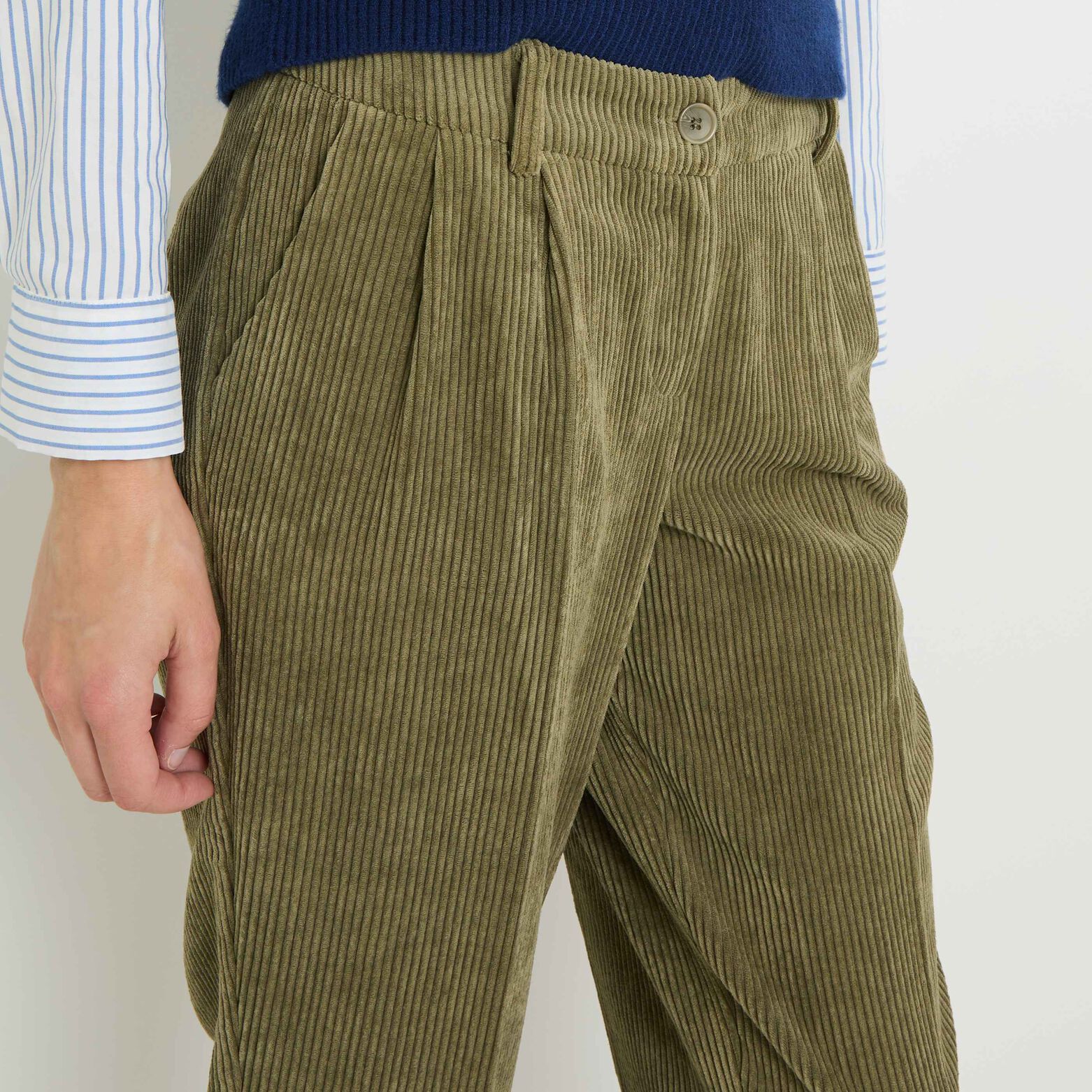 Pantalon velours à pinces femme