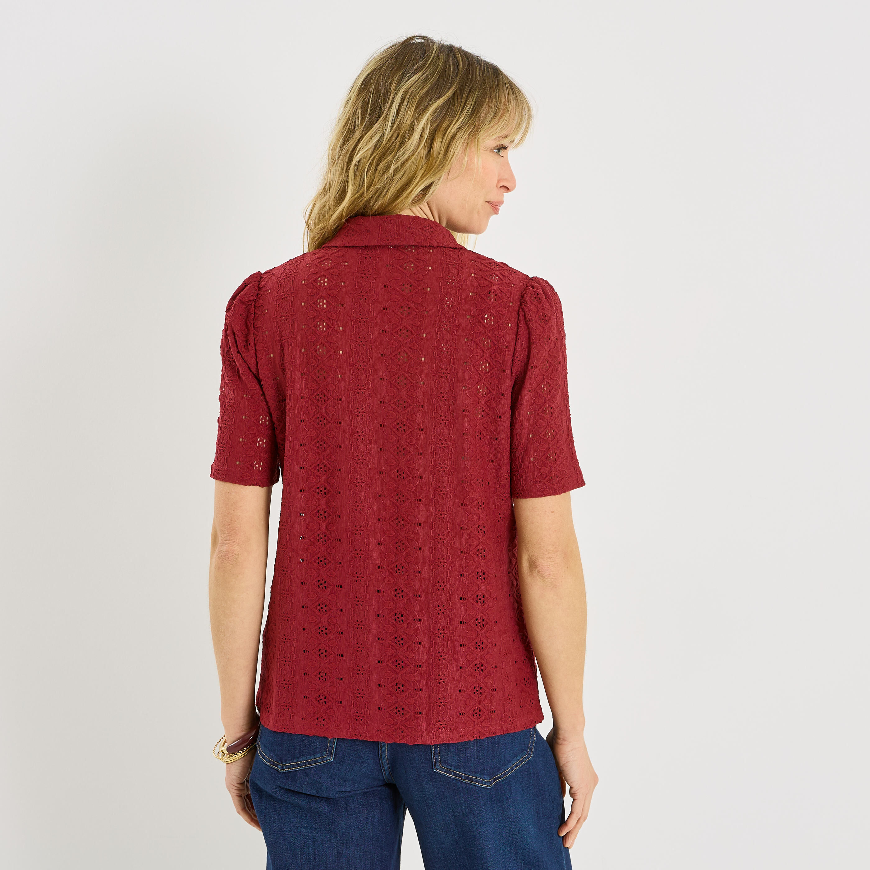 Chemise en maille ajour&eacute;e femme