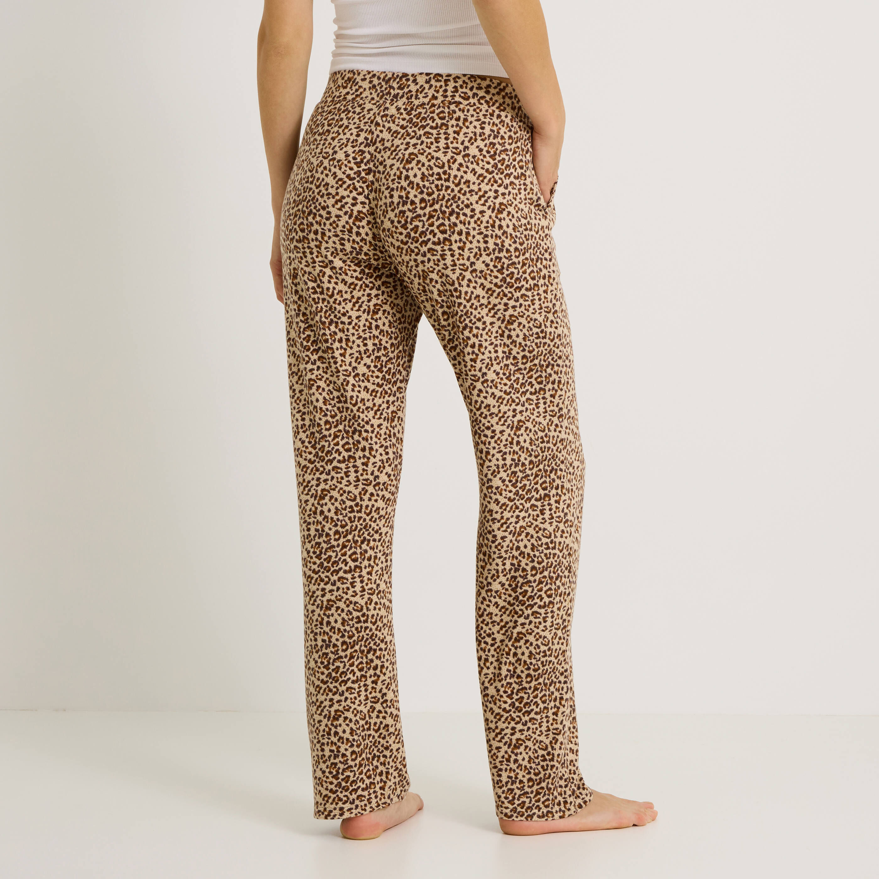 Pantalon pyjama imprim&eacute; l&eacute;opard femme