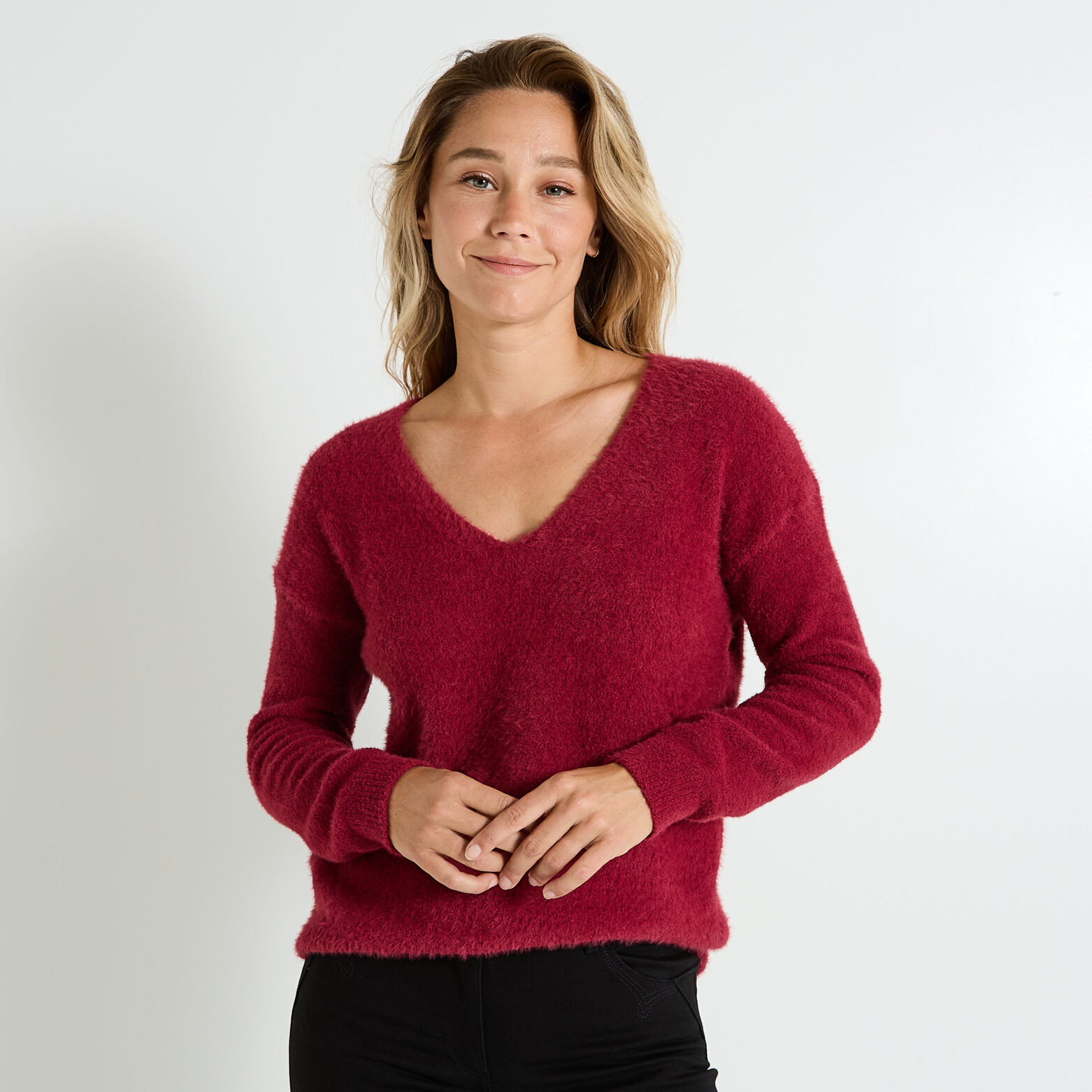 Pull fluffy à col V femme