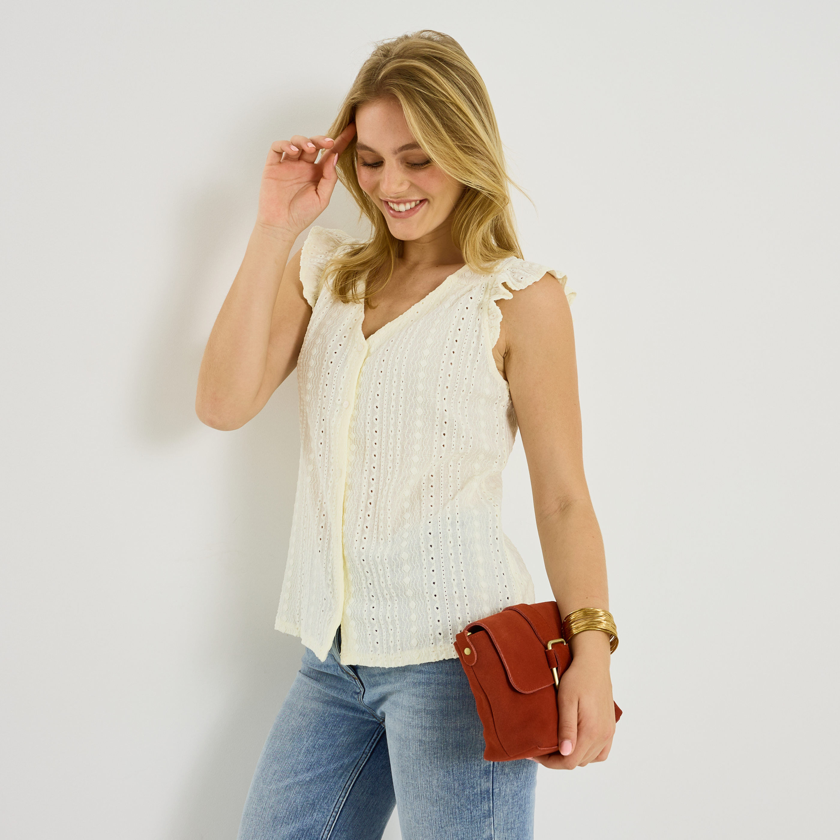 D&eacute;bardeur maille ajour&eacute;e femme