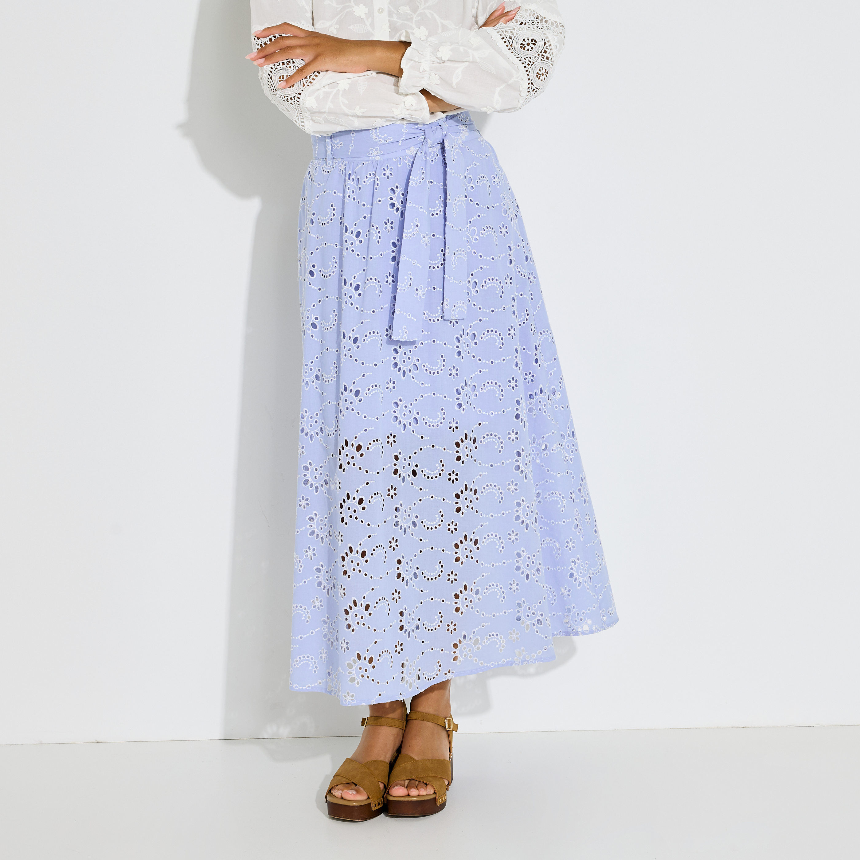 Jupe longue broderie anglaise &agrave; poches
