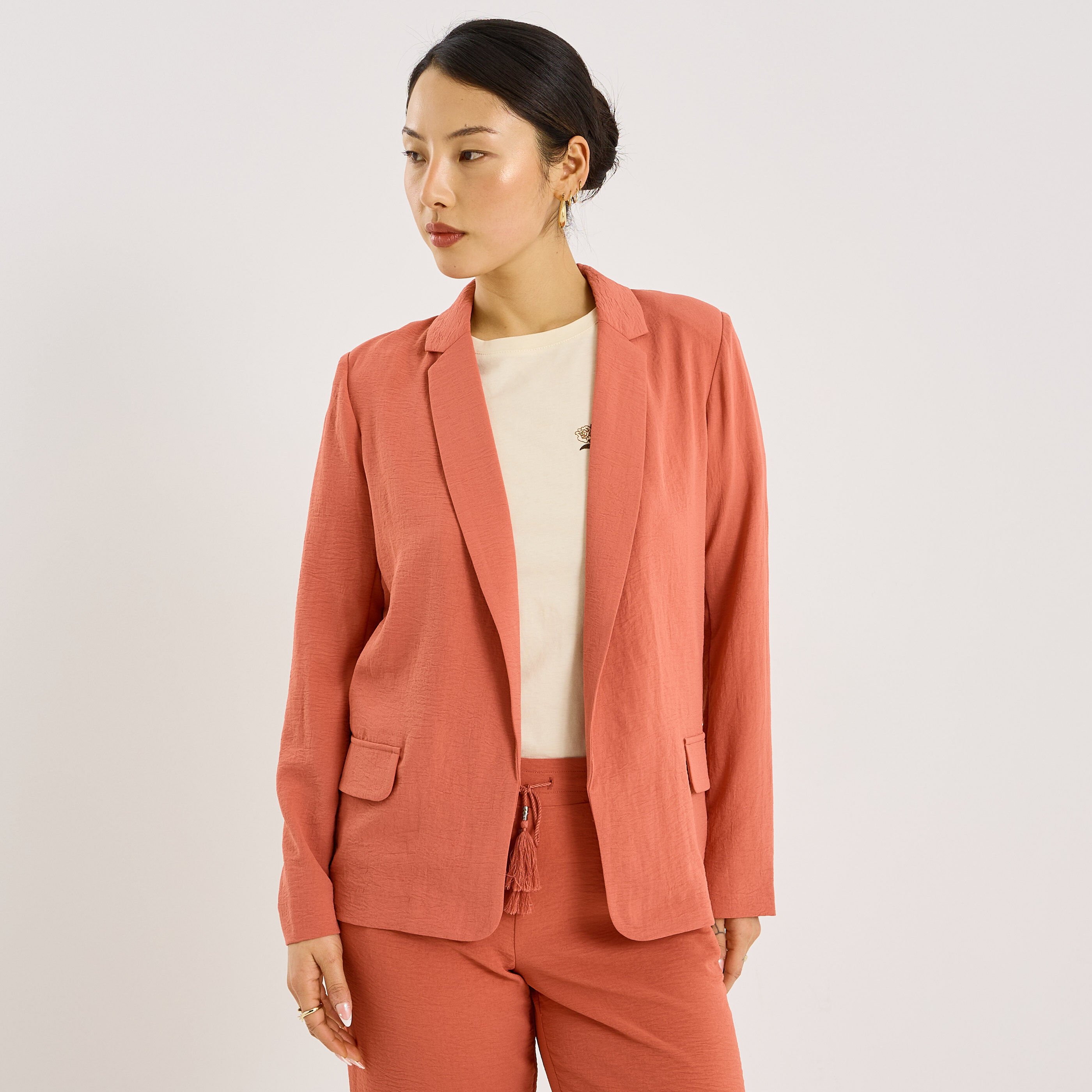 Veste fluide &agrave; col tailleur femme
