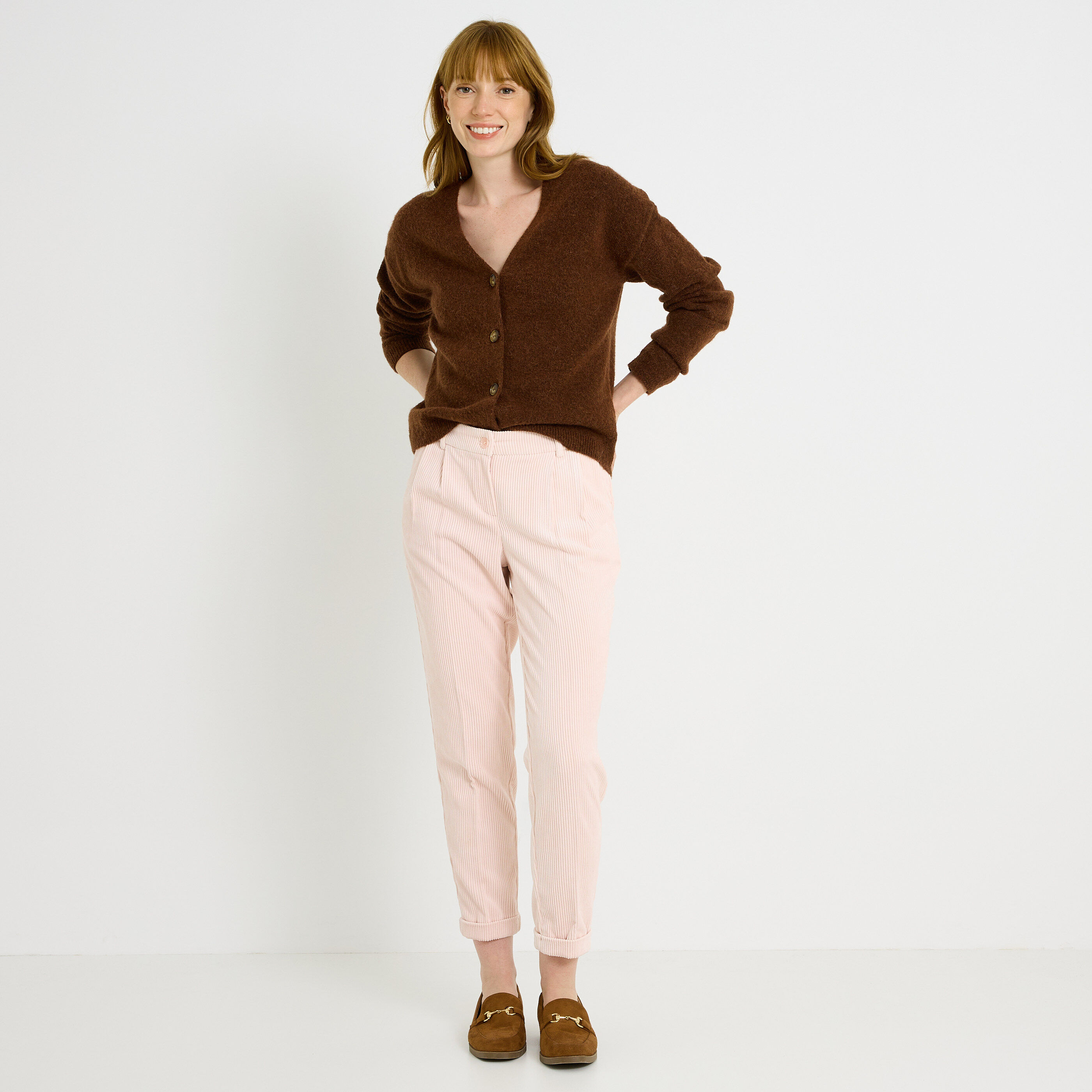 Pantalon en velours c&ocirc;tel&eacute; femme