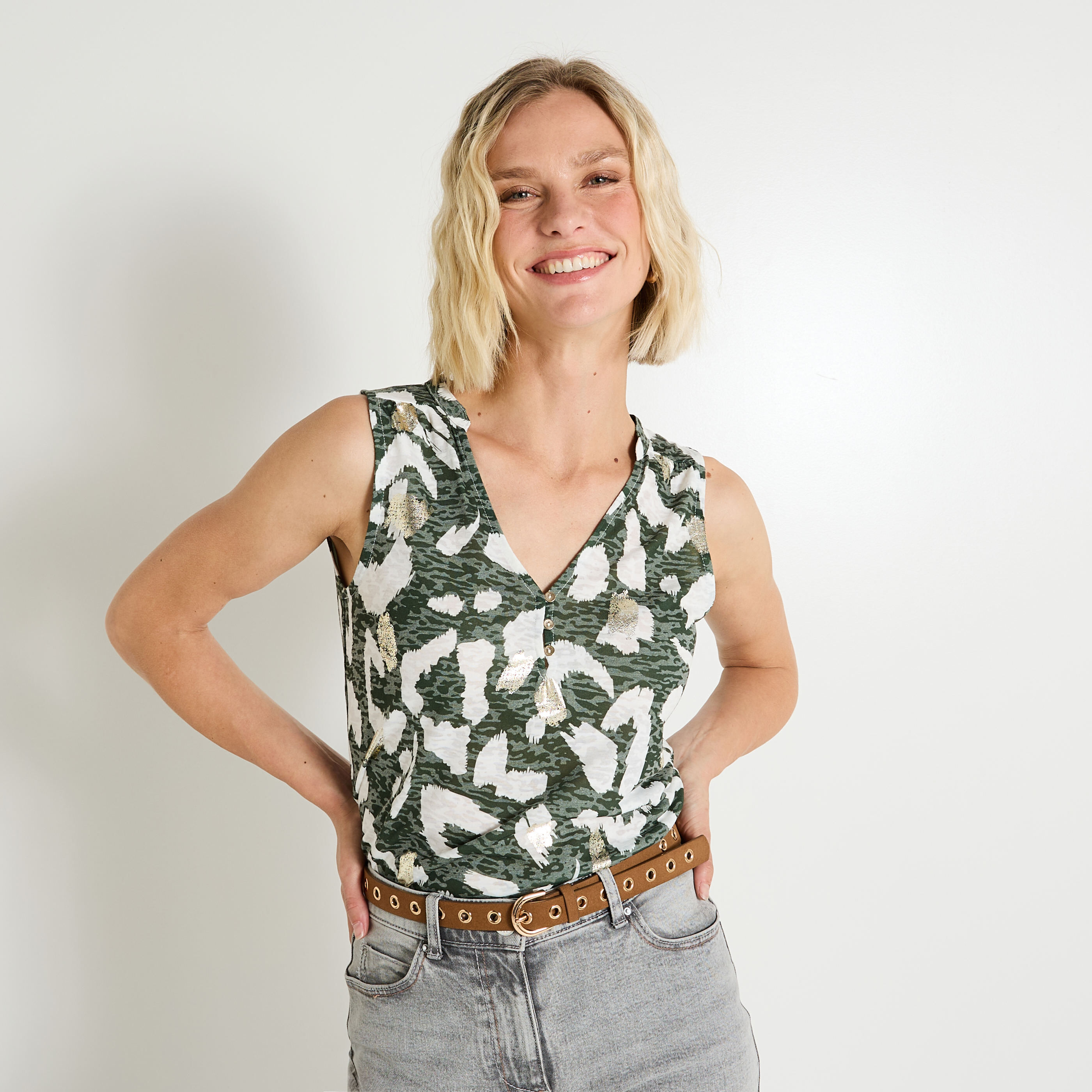 D&eacute;bardeur col mao femme