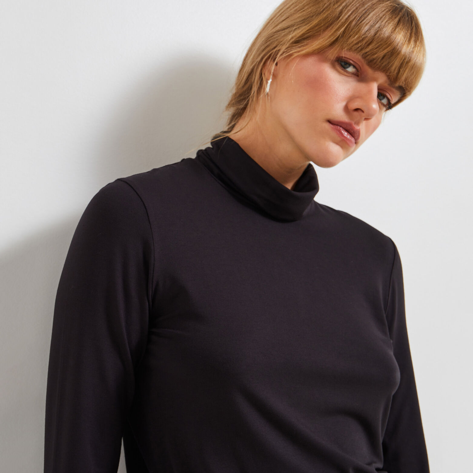 Tshirt uni col roulé femme