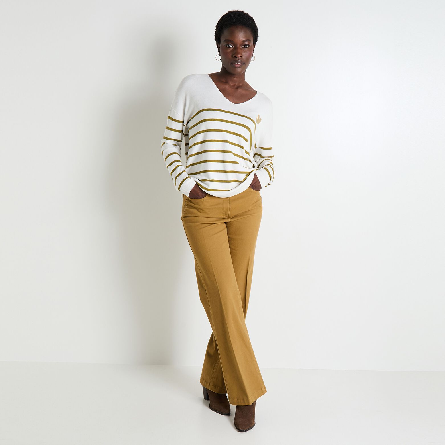 Pull col V femme