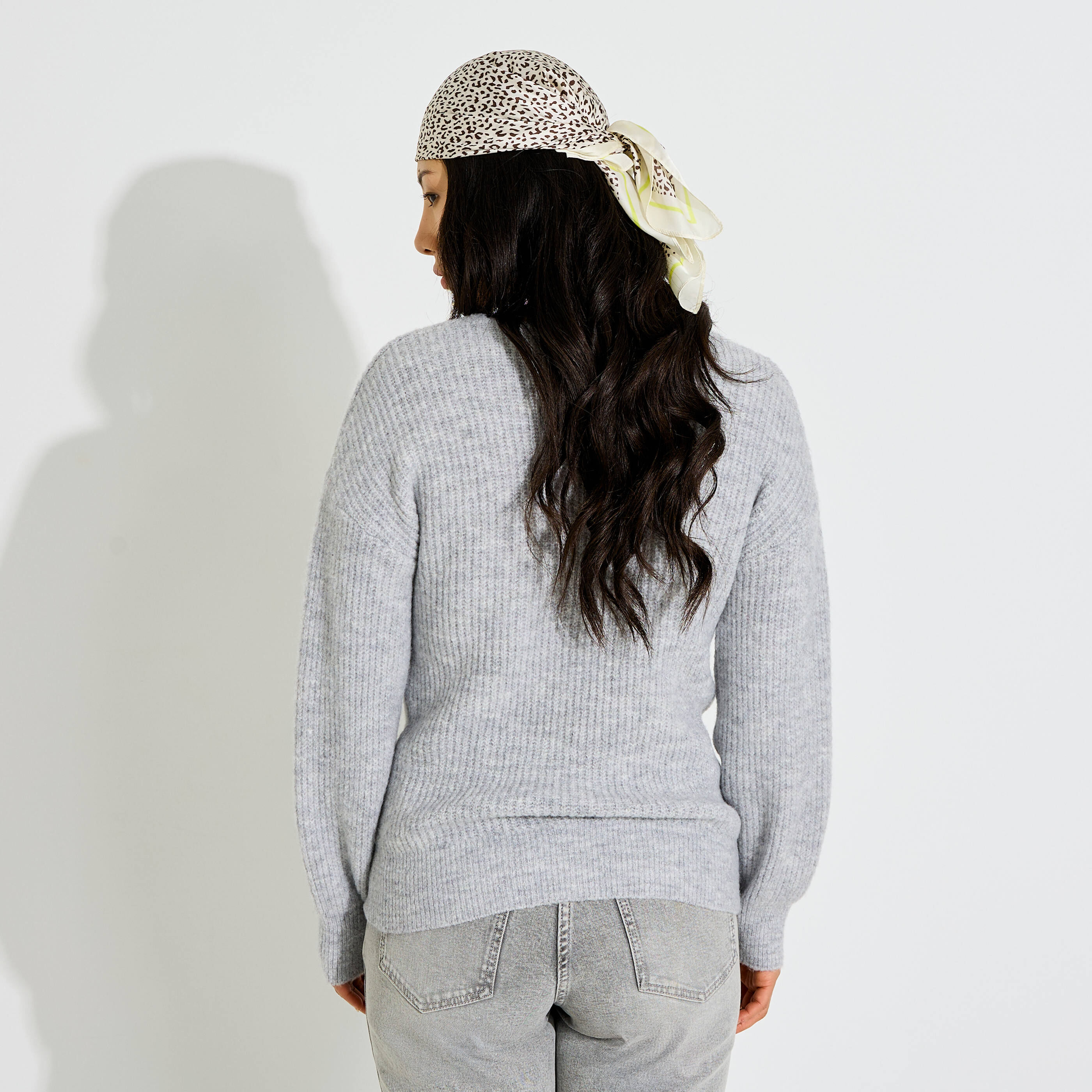 Pull col V motifs chevrons femme