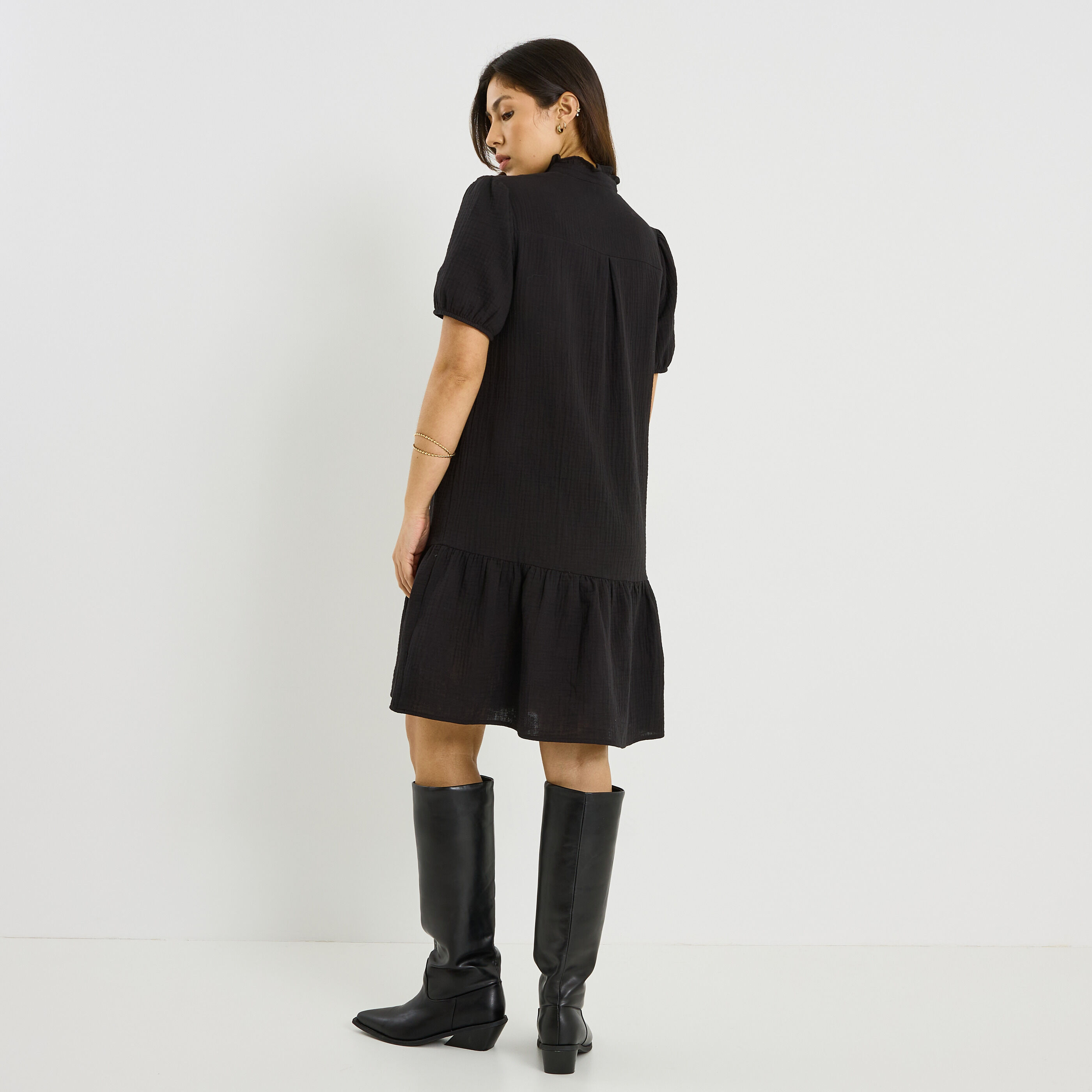 Robe en gaze de coton &agrave; col montant