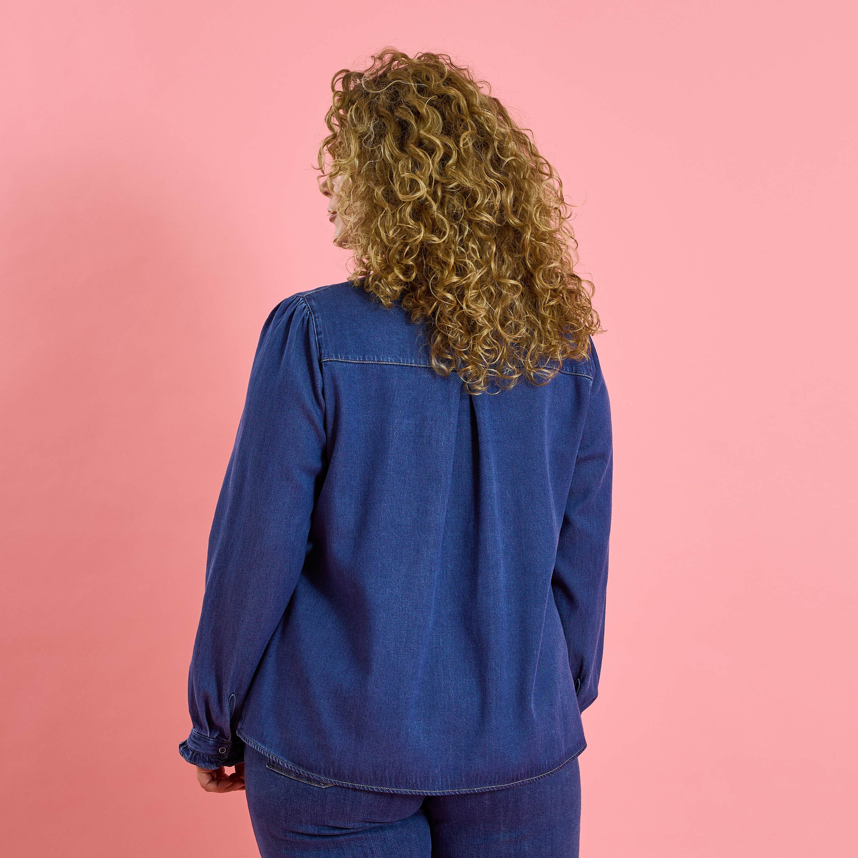 Chemise en denim &agrave; volants femme