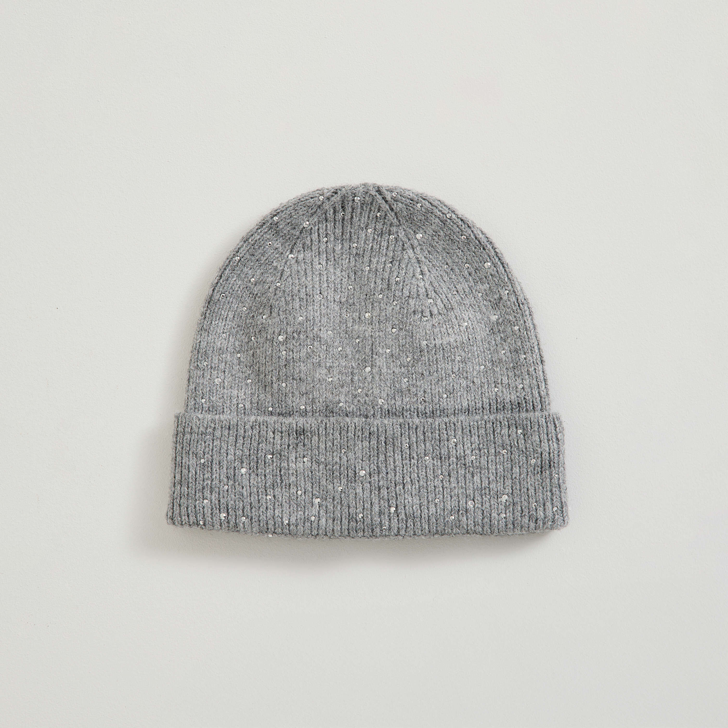 Bonnet uni avec studs femme