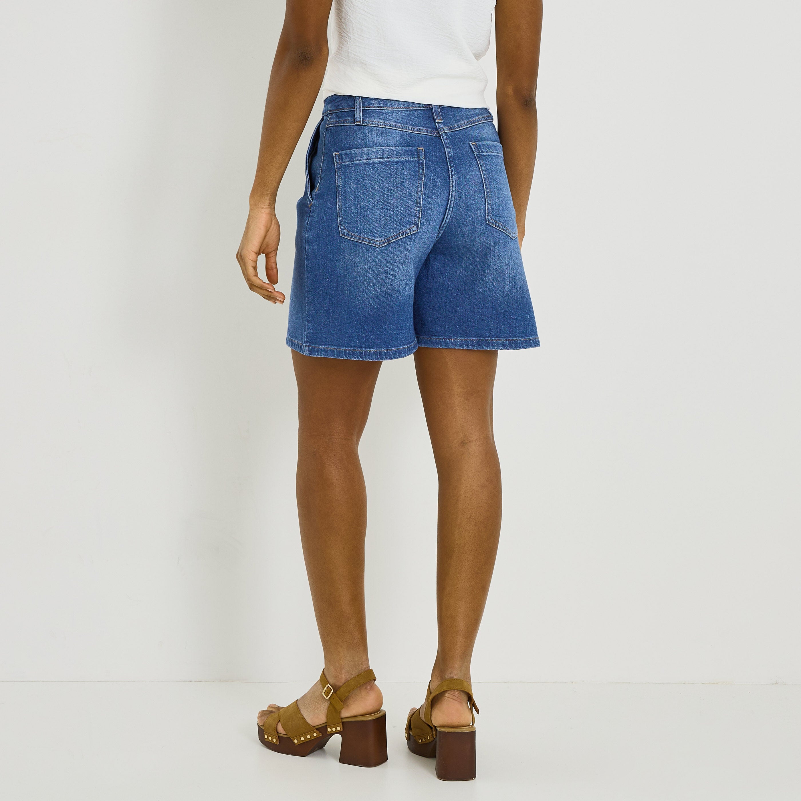 Short &eacute;vas&eacute; taille haute femme