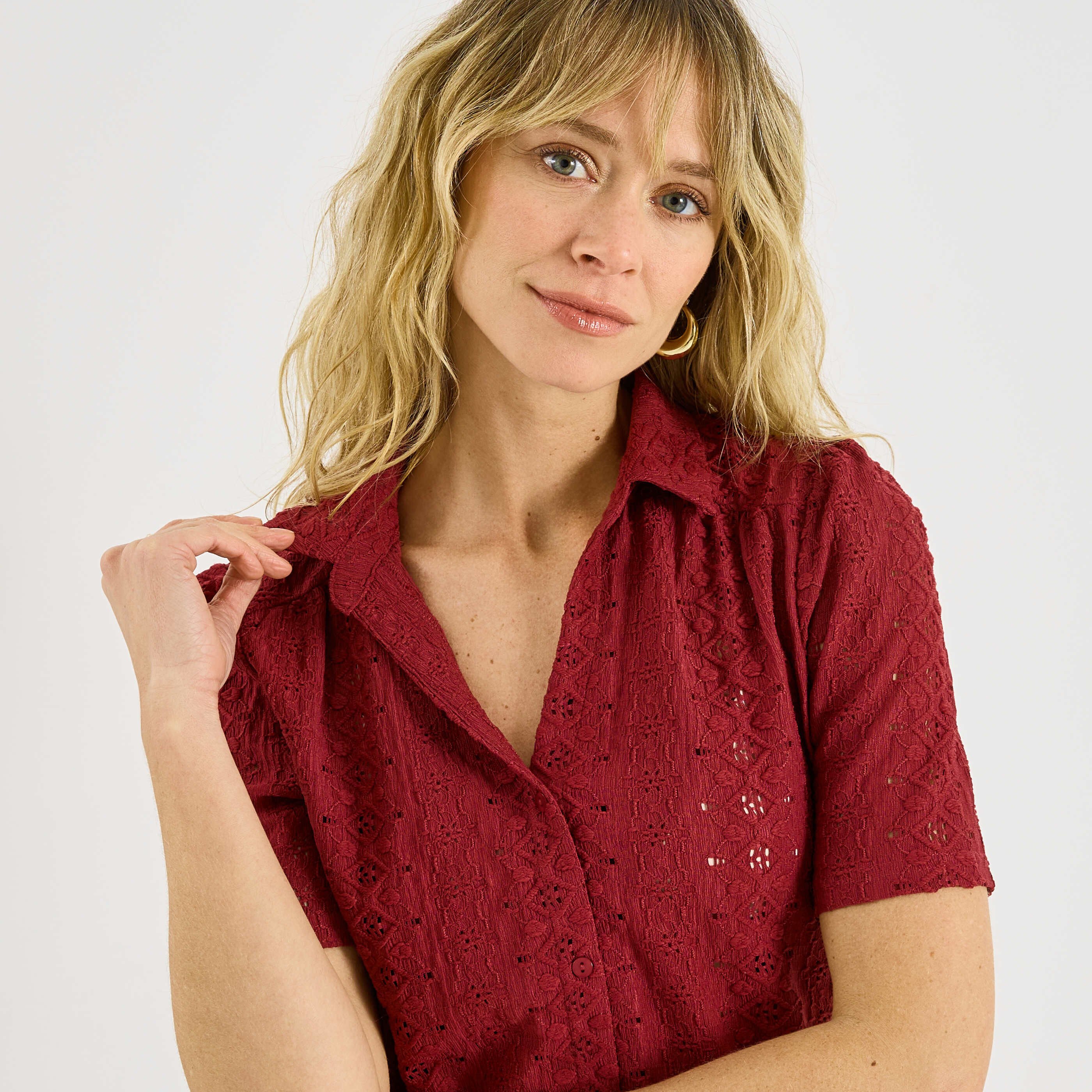 Chemise en maille ajour&eacute;e femme