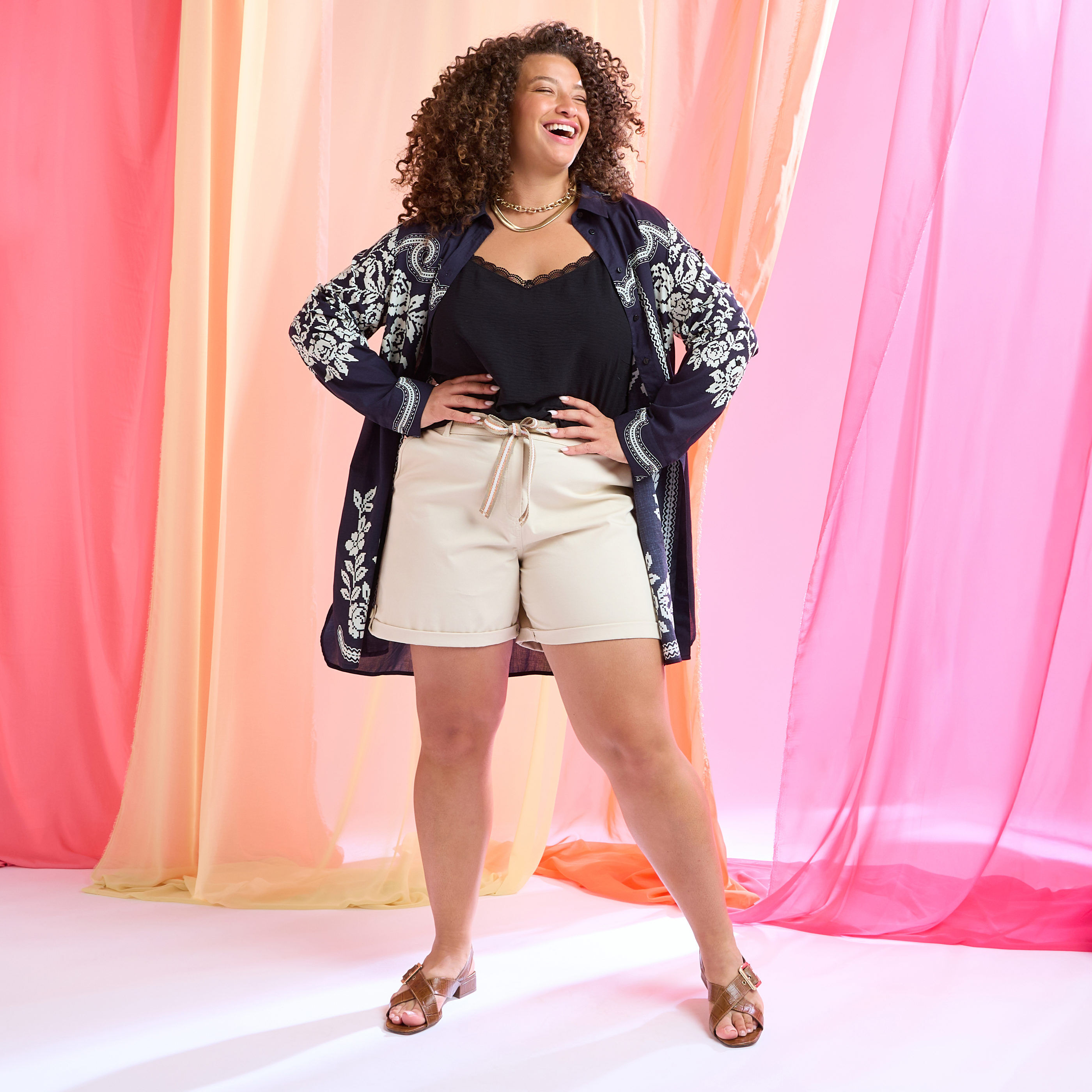 Short en toile femme