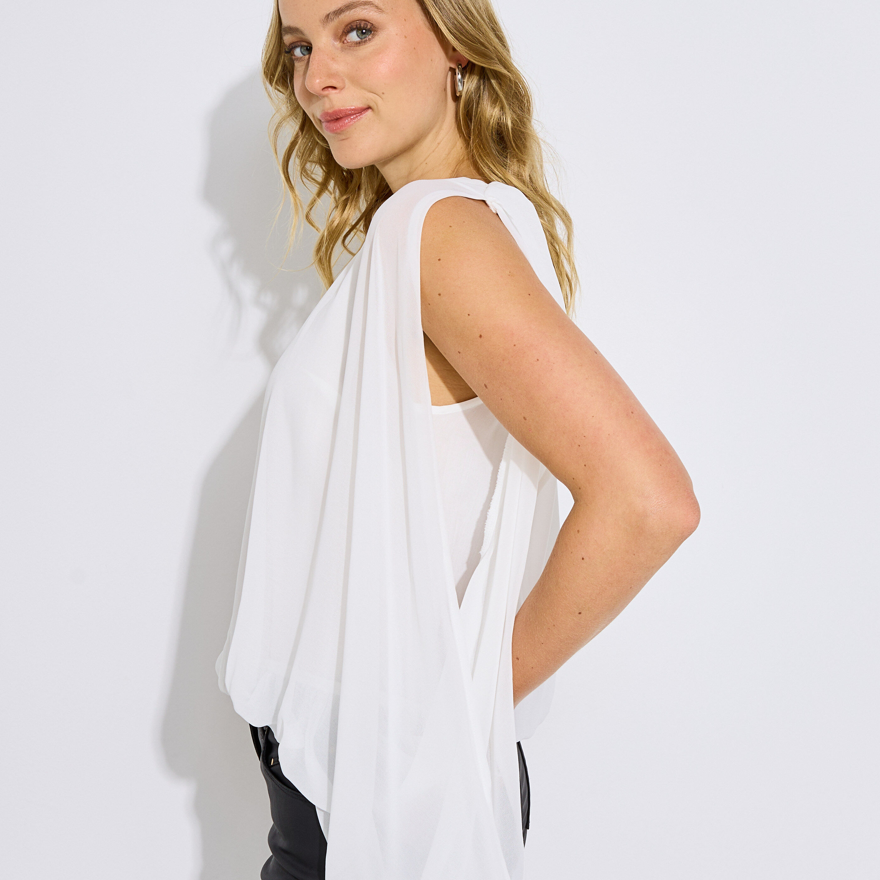 Blouse fluide effet cape femme
