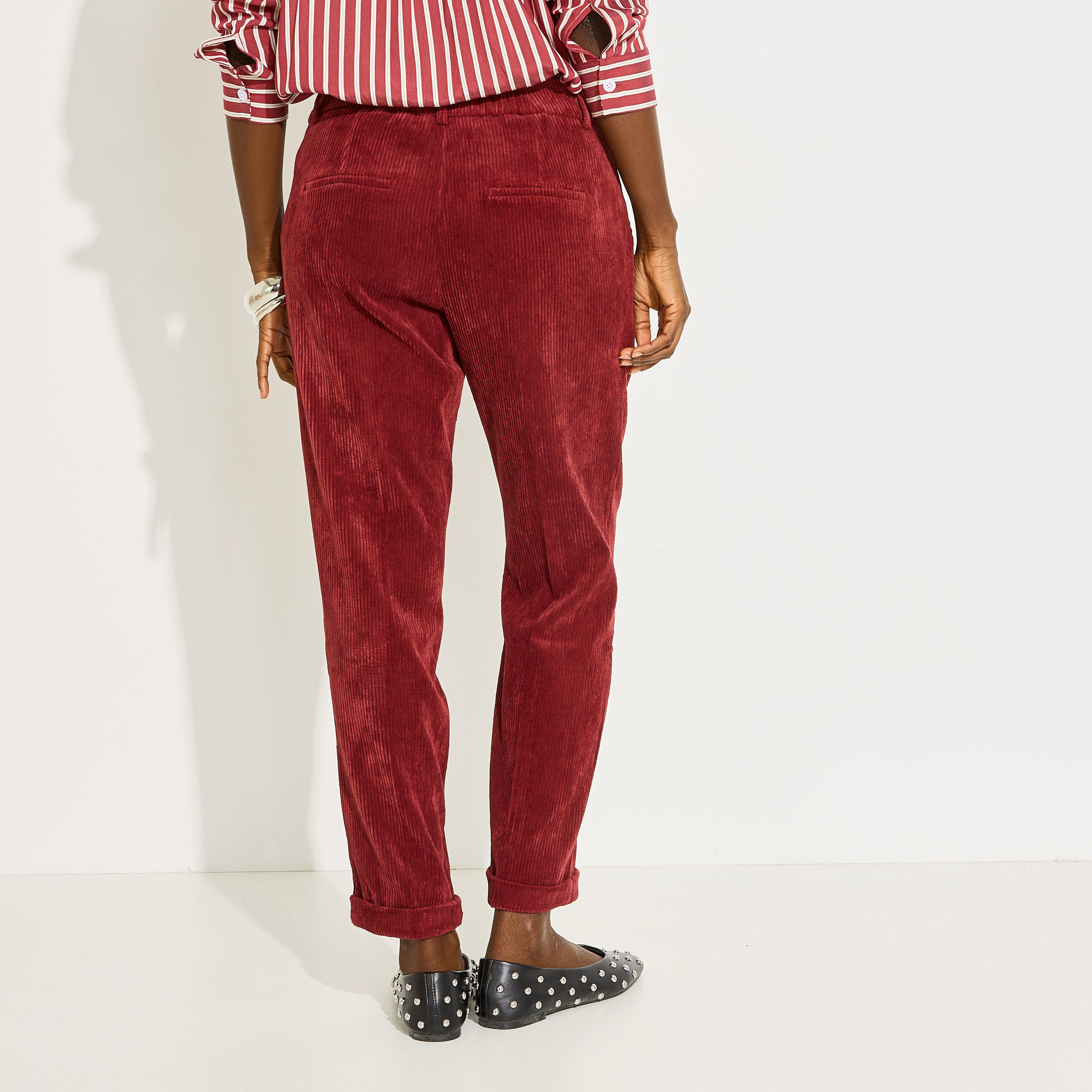 Pantalon chino velours &agrave; revers femme