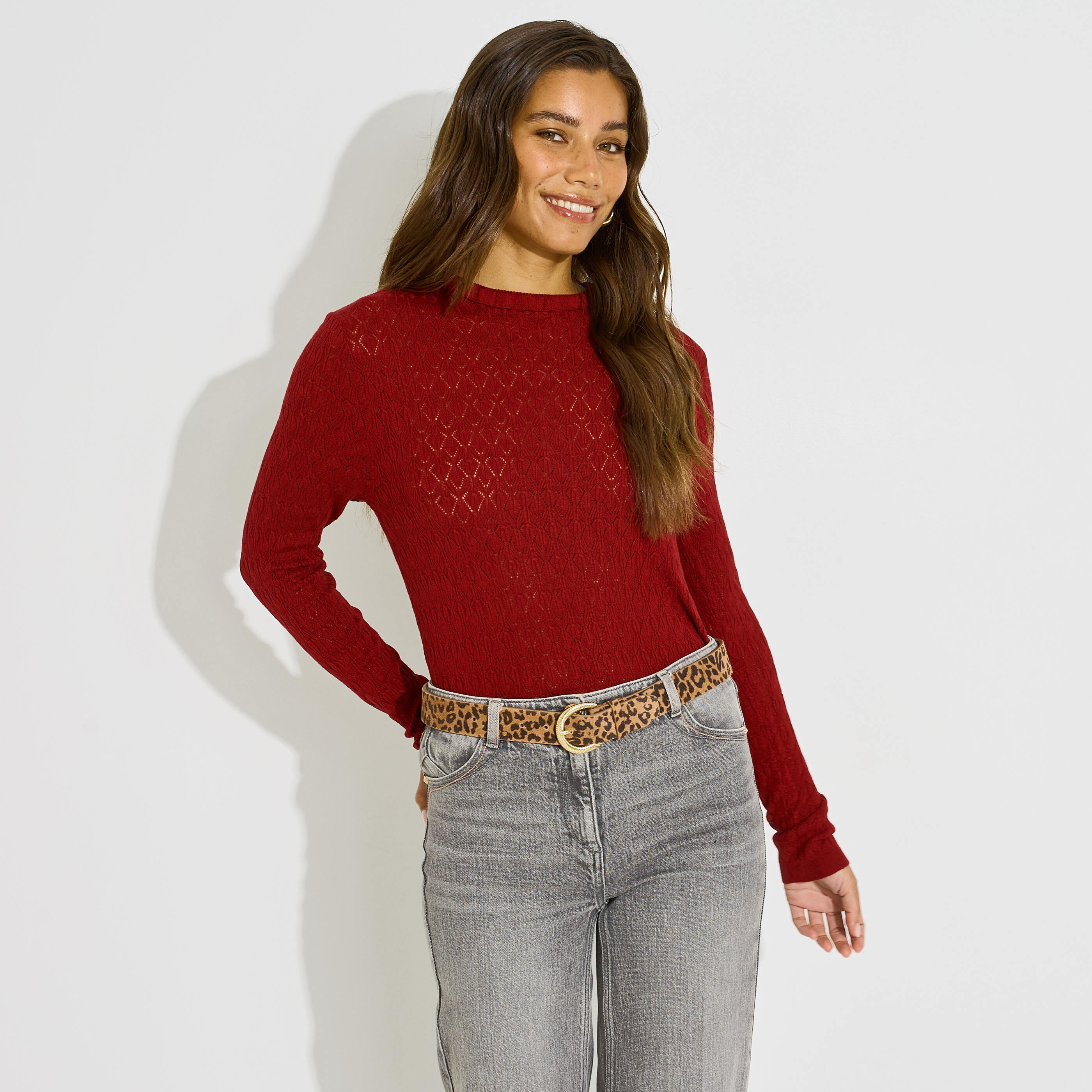 Pull maille ajour&eacute;e col montant femme