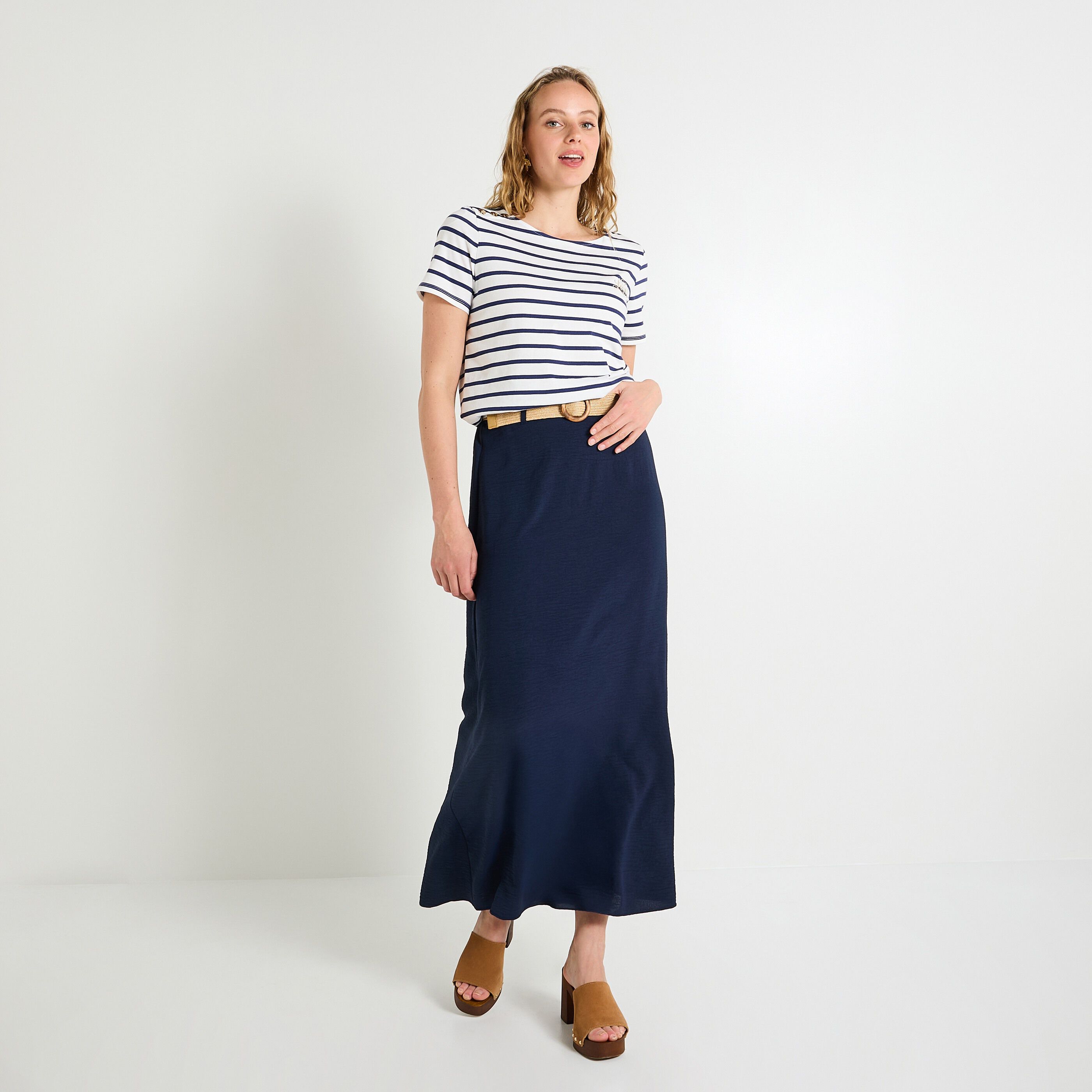 Jupe longue fluide avec ceinture